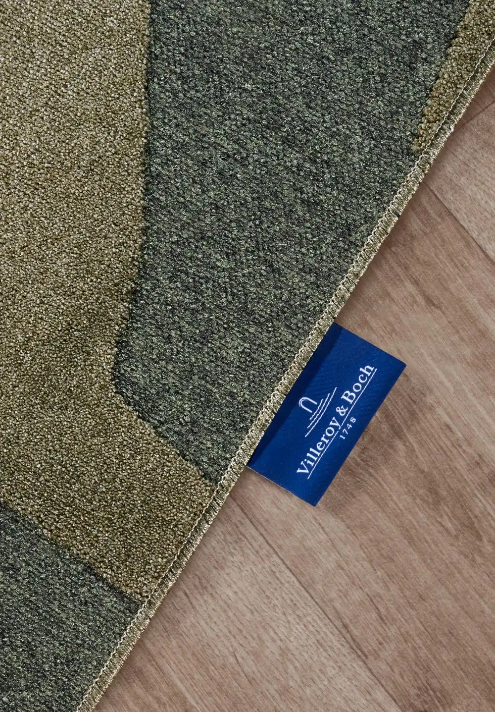 1879 106141 Jungle Green Rug - Image 3