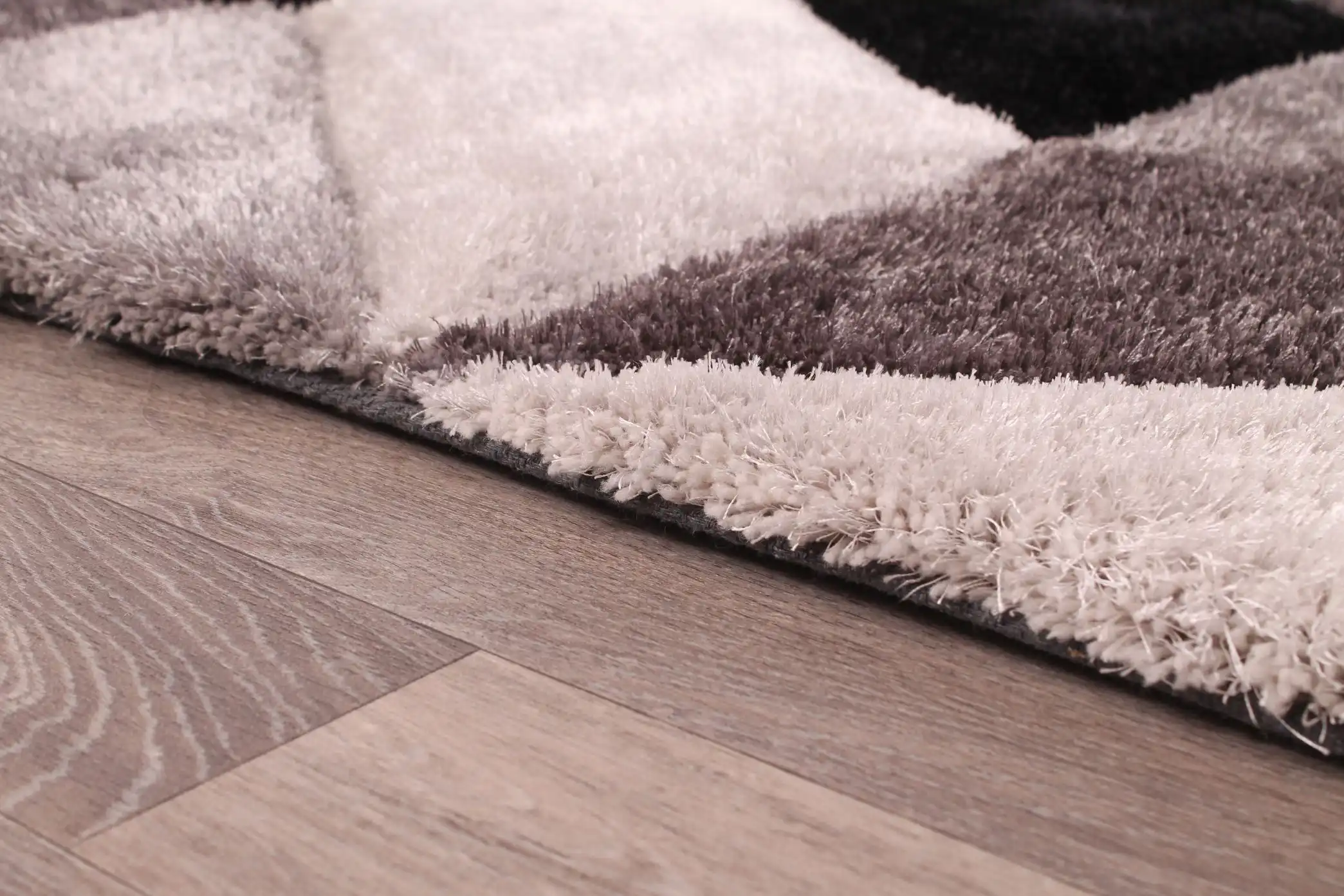 3D Carved Blazon Grey Rug - Image 5