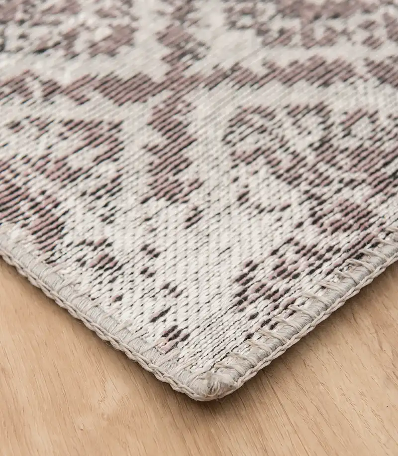 Amalfi 0010 8002 Salmon Pink Rug - Image 3