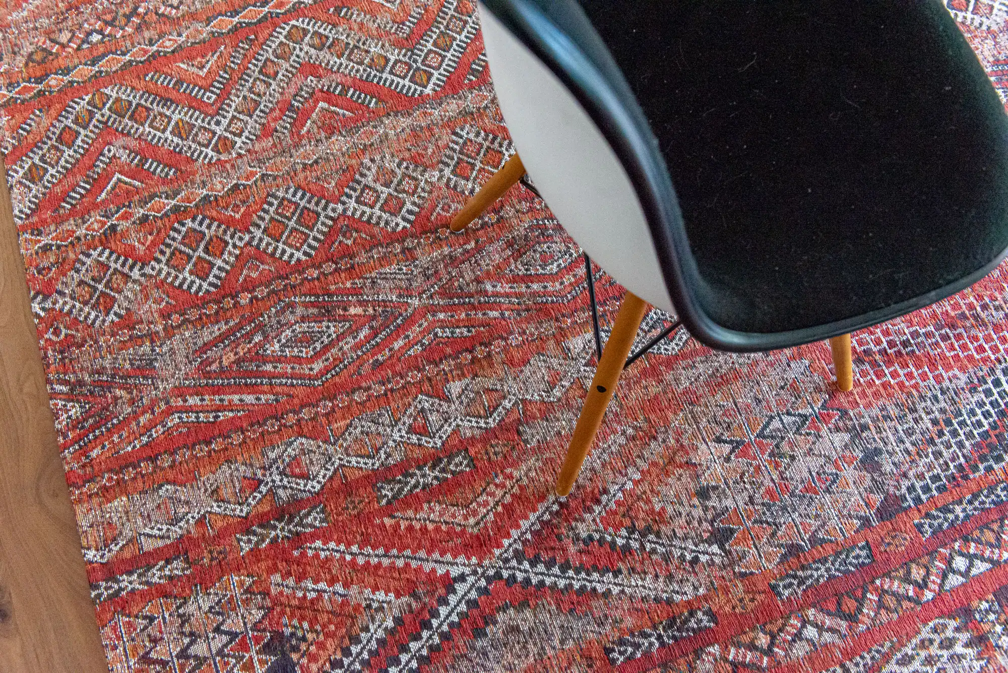 Antiquarian 9115 Fez Red Washable Rug - Image 3