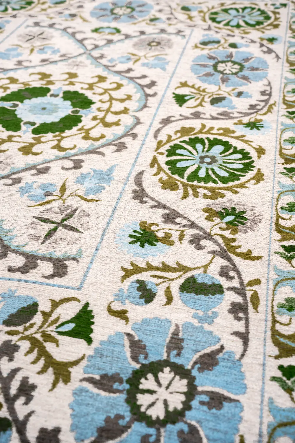 Antiquarian Suzani Slavia 9732Washable Rug - Image 3