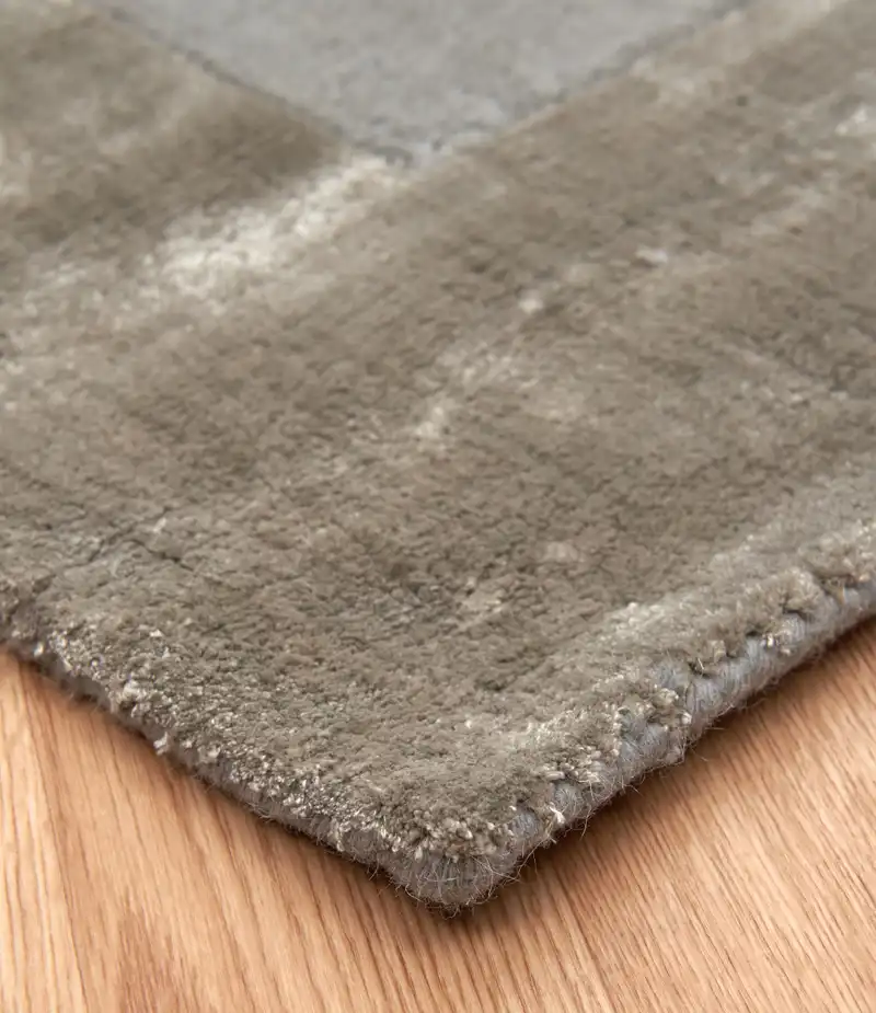 Ascot Ascot Silver With  a bluey center Rug - Image 7