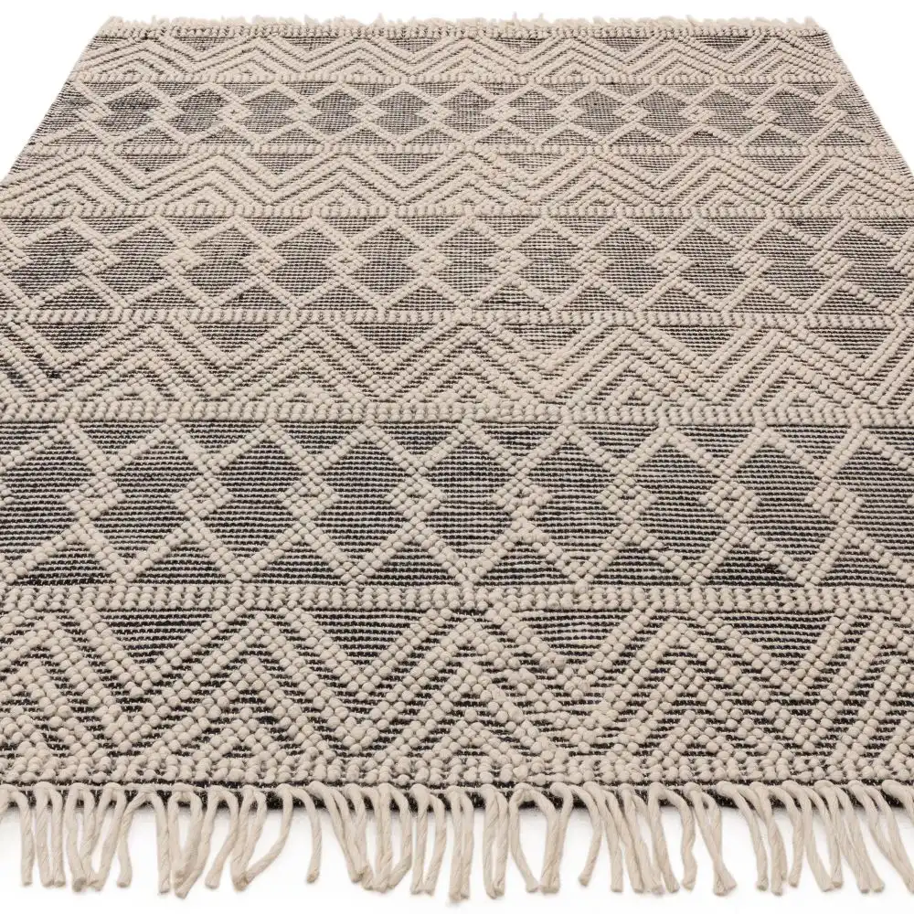 Asra Black Rug - Image 2