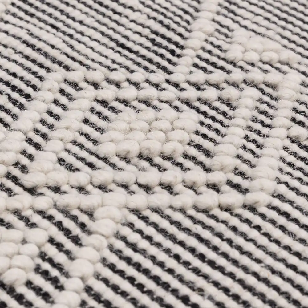 Asra Black Rug - Image 4