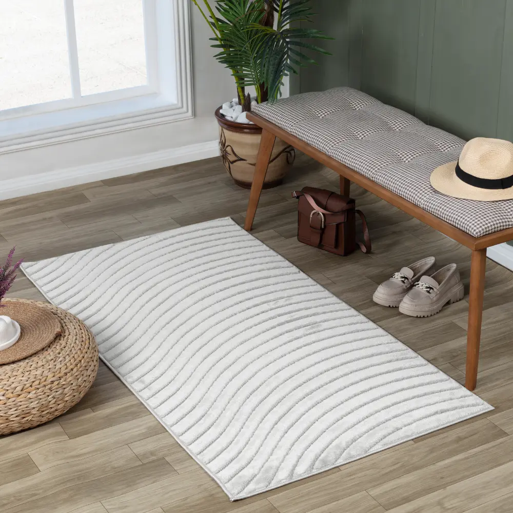 Ayumi In- & Outdoor 3D High & Low Pile Textured White Rug - Image 4