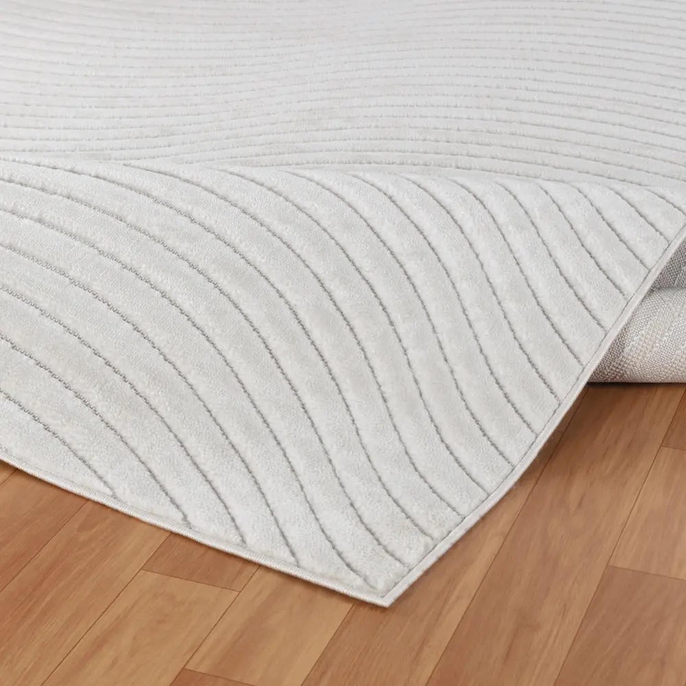 Ayumi In- & Outdoor 3D High & Low Pile Textured White Rug - Image 6