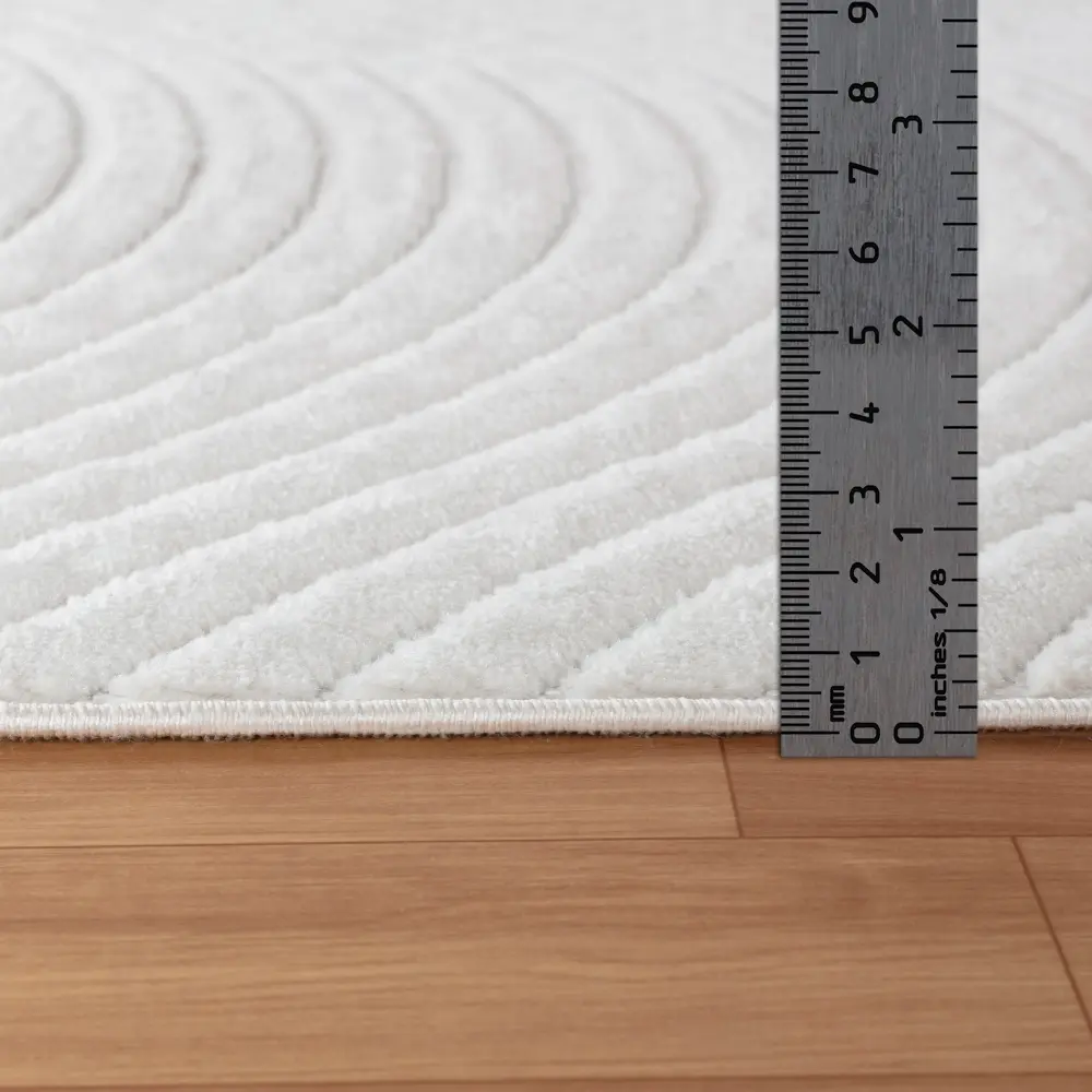 Ayumi In- & Outdoor 3D High & Low Pile Textured White Rug - Image 8