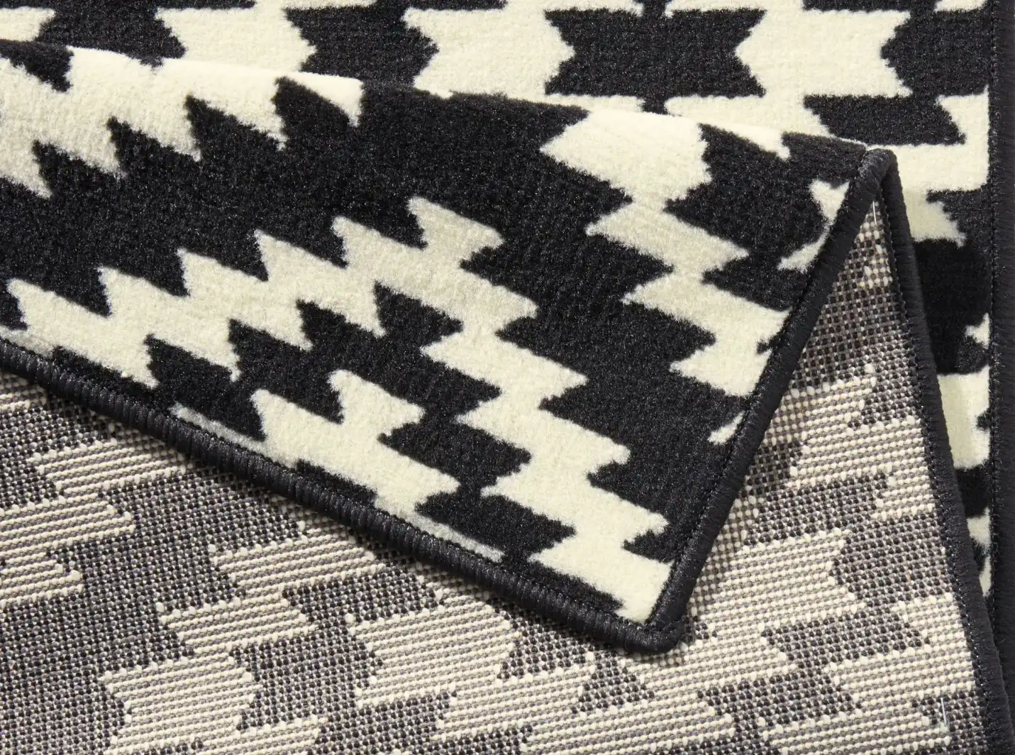 Basic 102824 Nordic Black Rug - Image 4