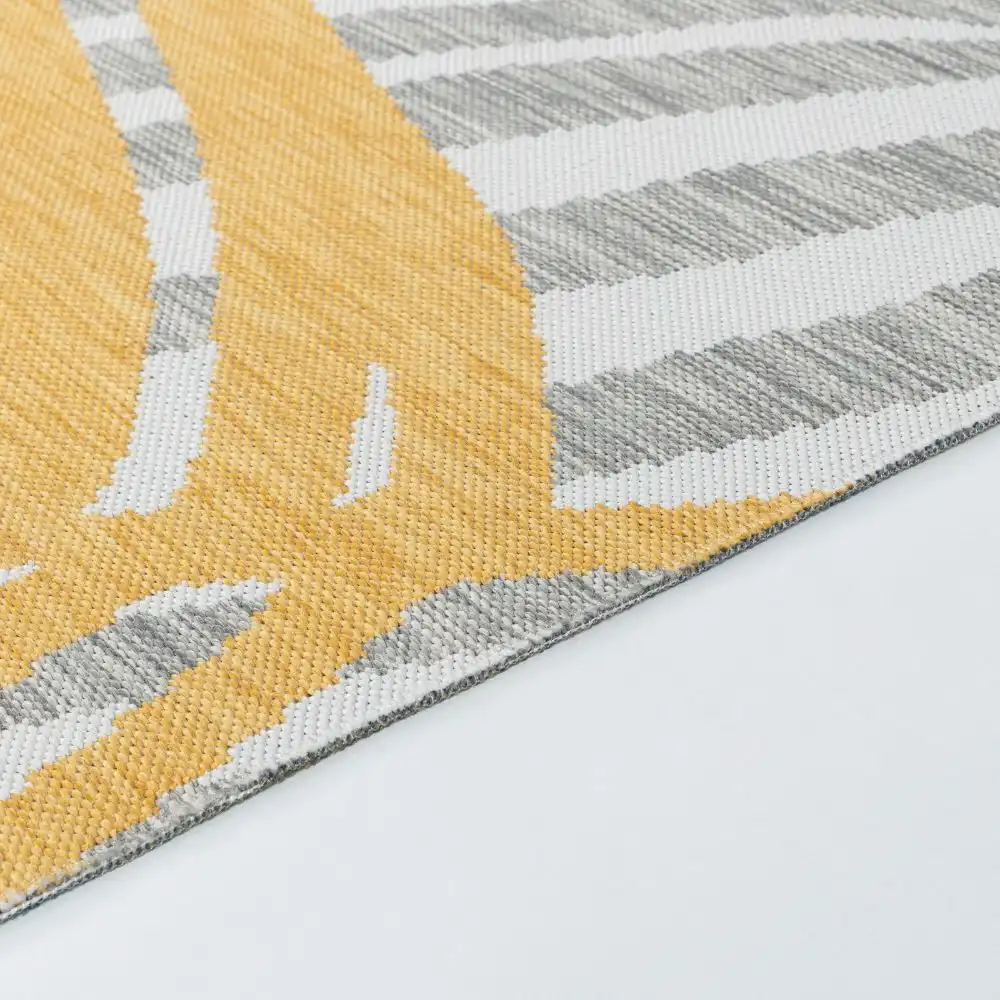 Mouna In- & Outdoor Coastal Light Grey Rug - Image 3