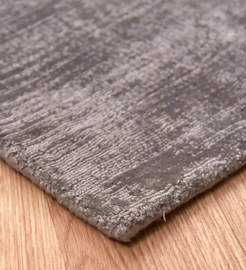 Blade Silver Rug - Image 4