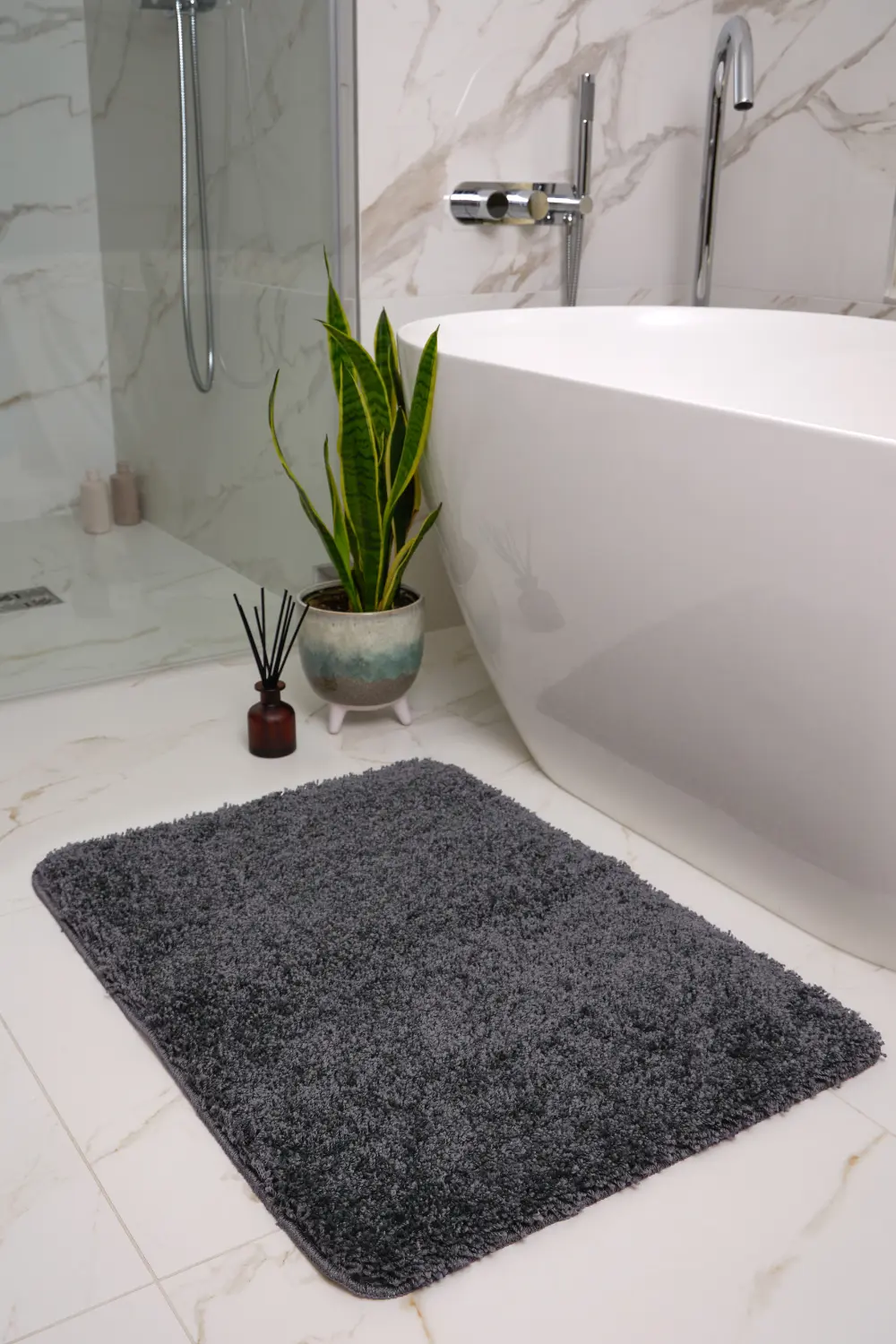 Buddy Bath Mat Charcoal - Image 2