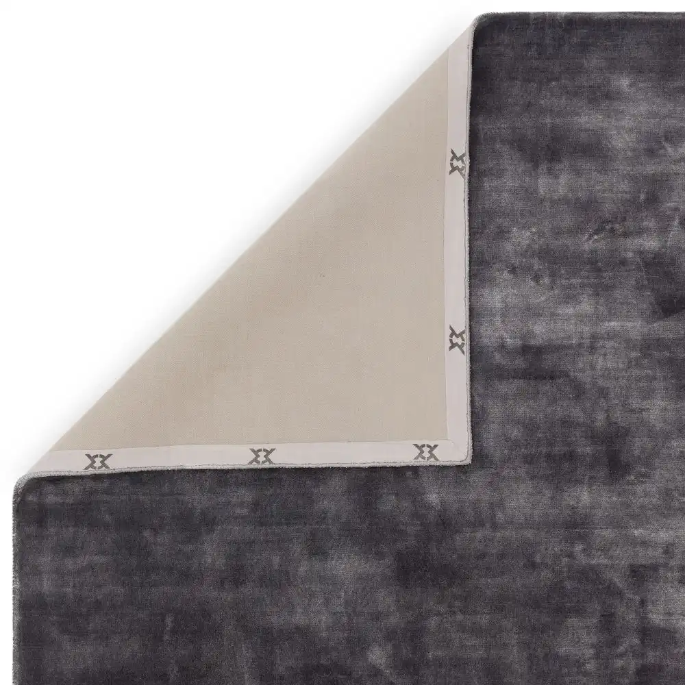 Chrome Lead Rug - Image 5