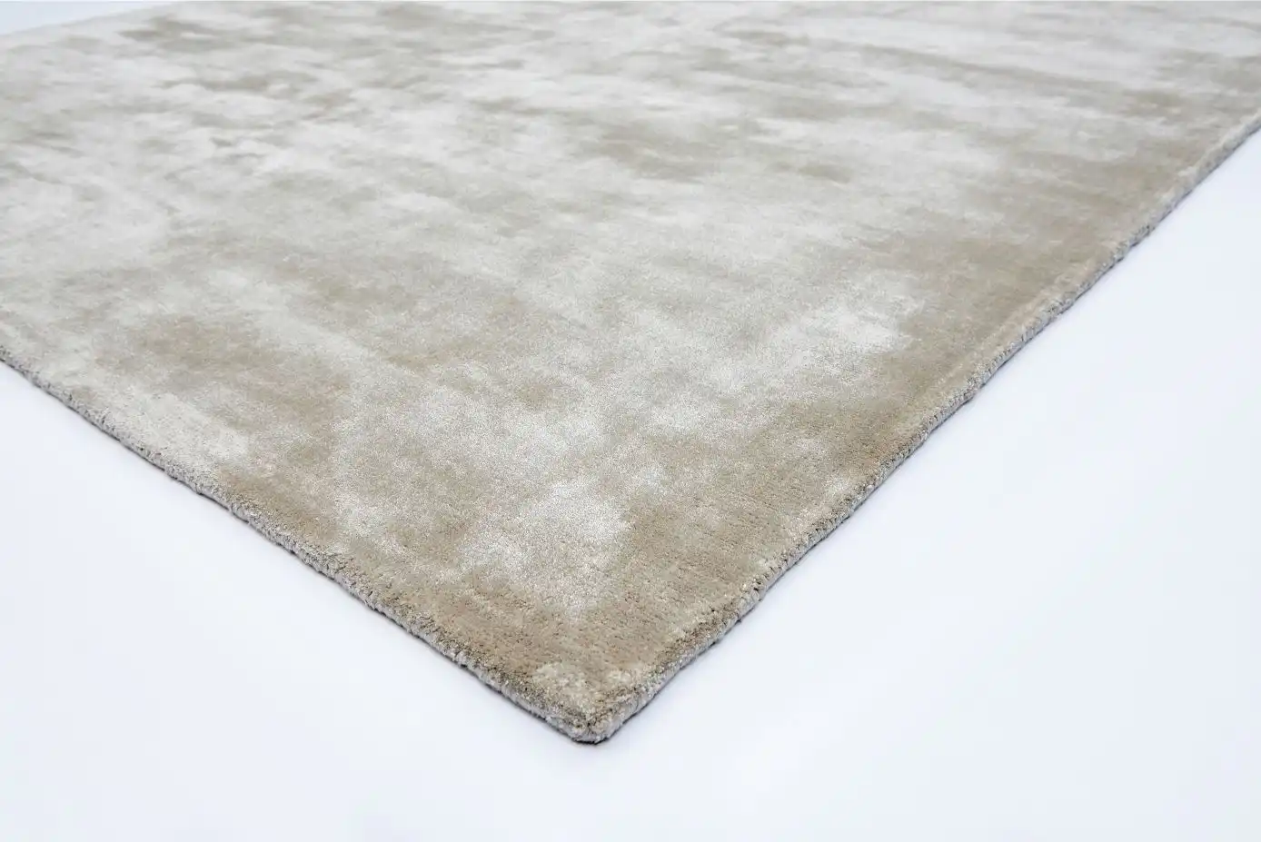 Chrome Pearl Rug - Image 2