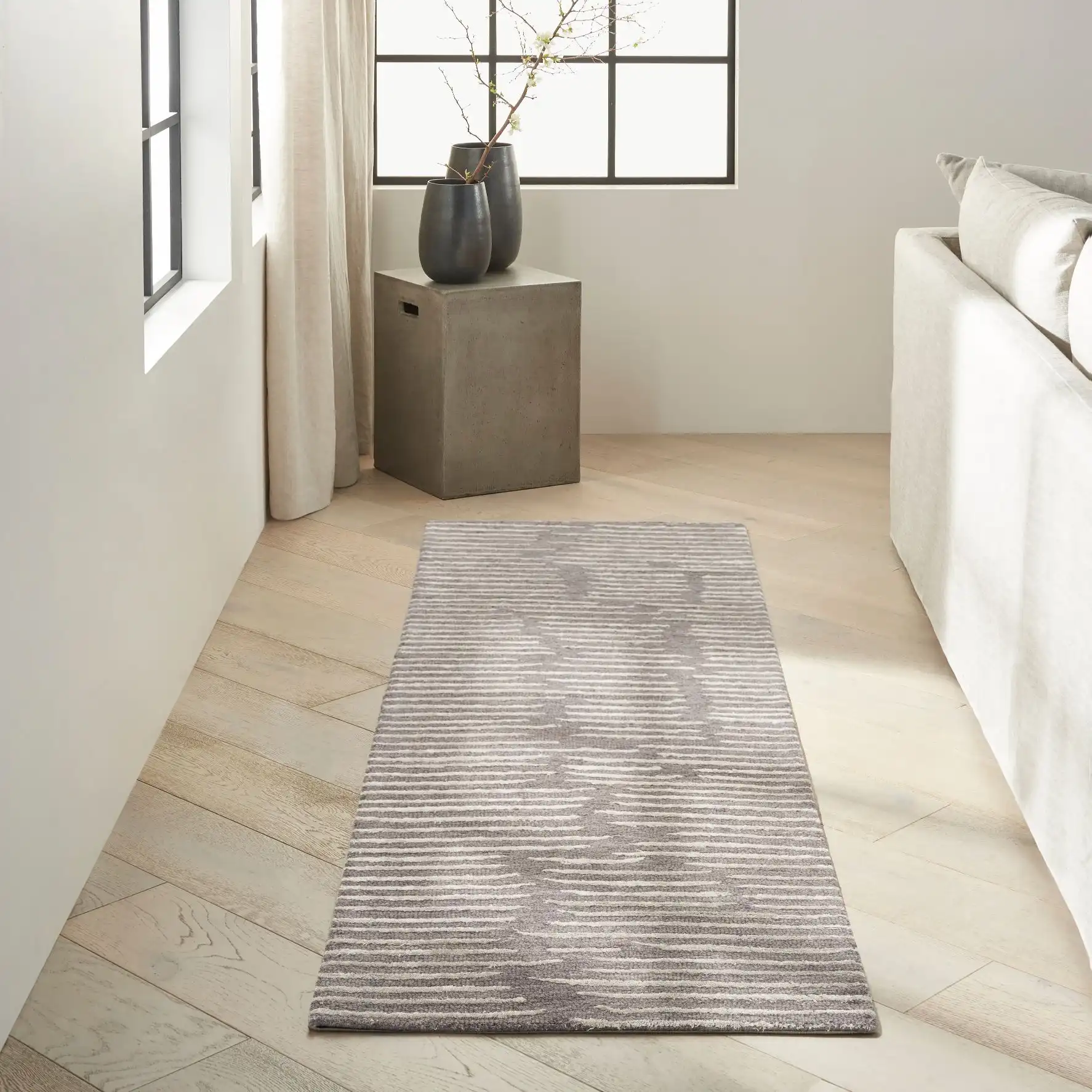CK010 Linear LNR01 Grey Rug - Image 4