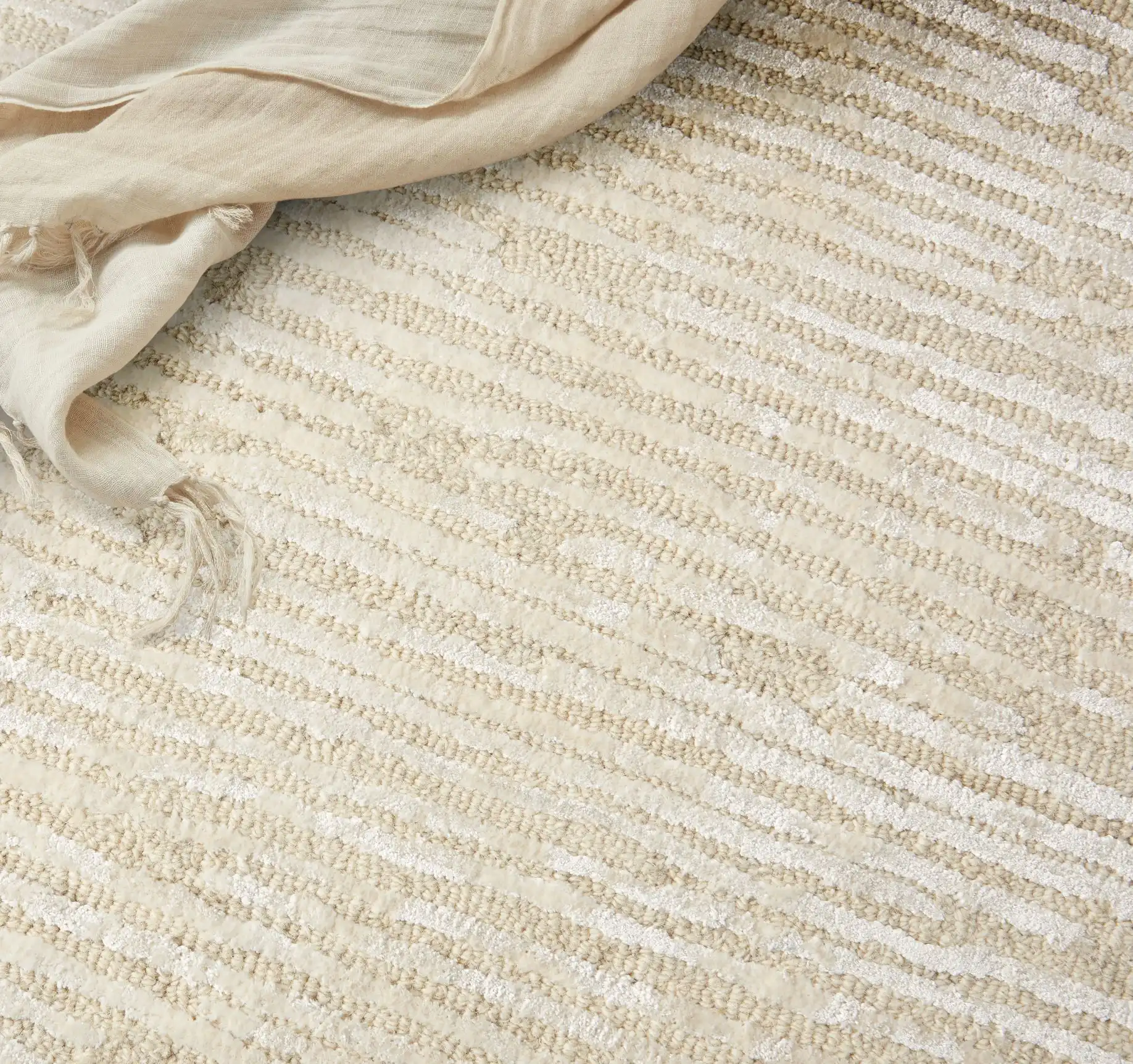 CK010 Linear LNR01 Ivory Rug - Image 3