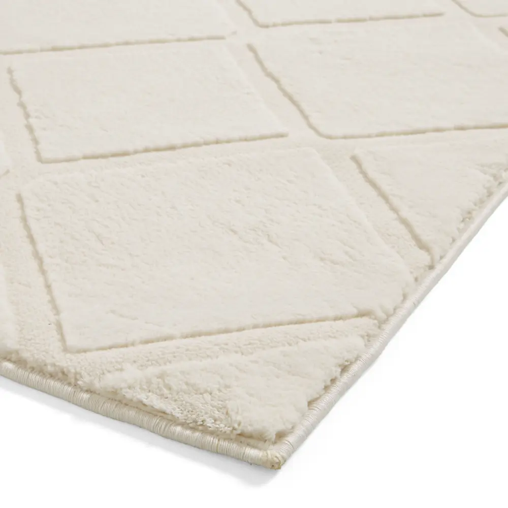 Catherine Lansfield Cosy Diamond Cream - Washable - Image 3