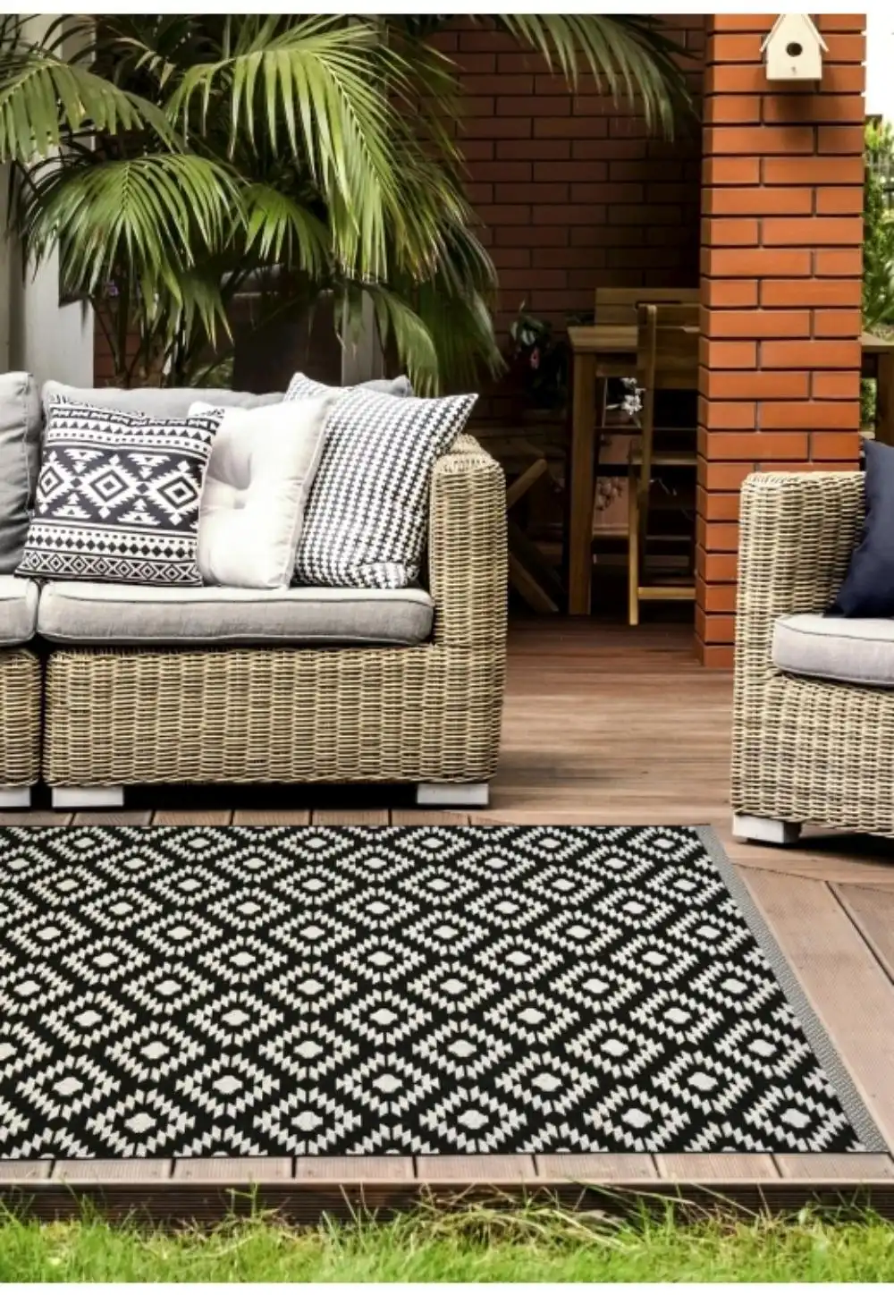 County Indoor Outdoor Genesis BLACK Rug