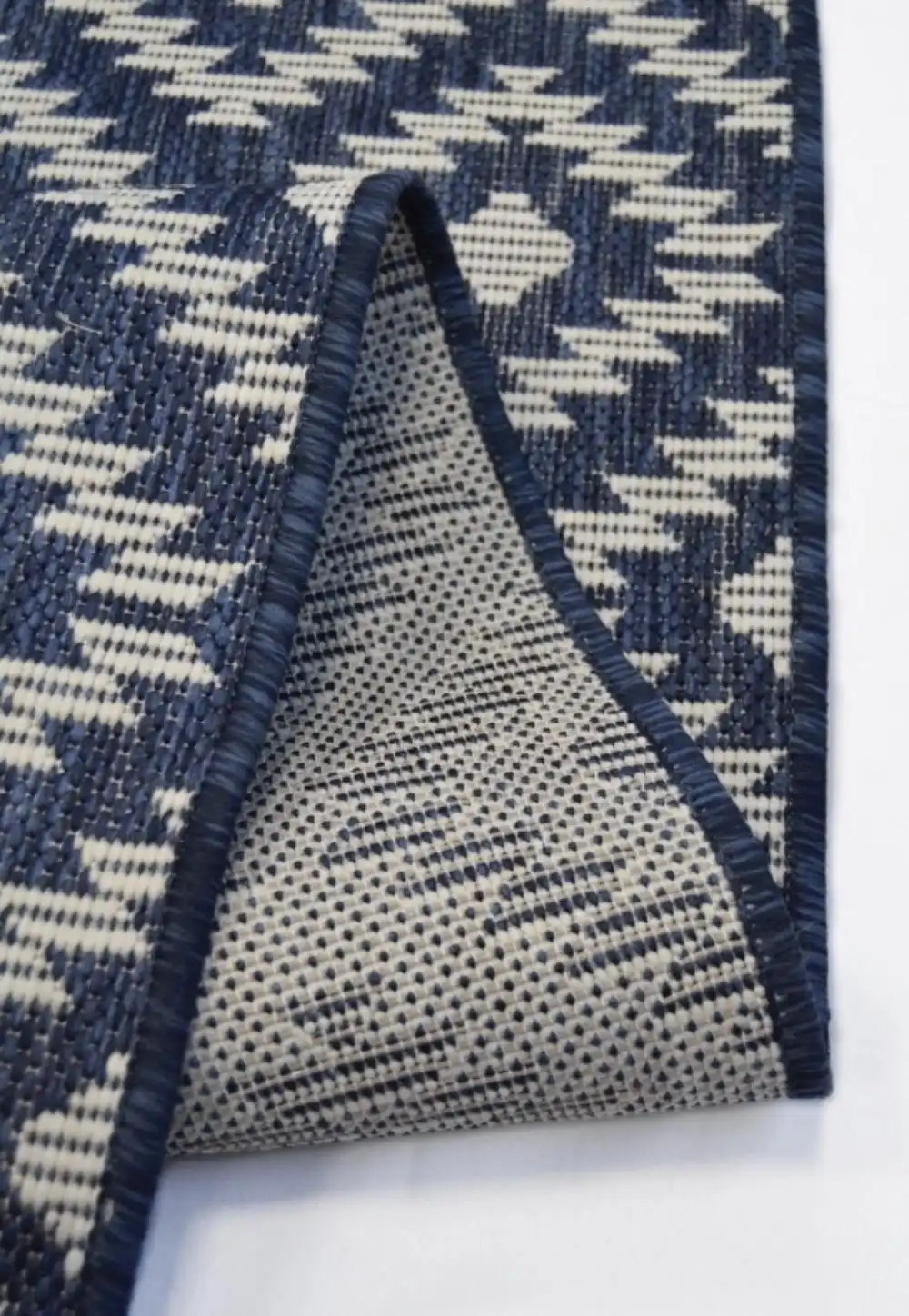 County Indoor Outdoor Genesis NAVY Rug - Image 4