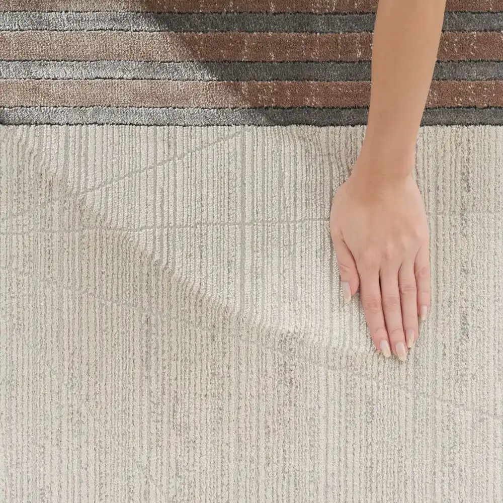 Desire Nourison DSR01 IVORY SILVER Rug - Image 3
