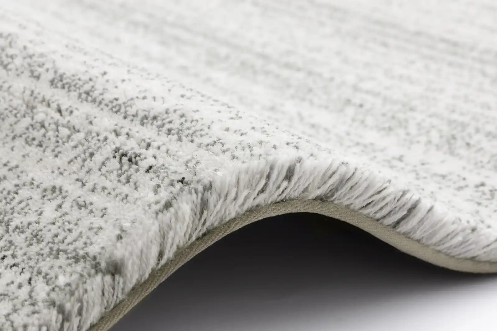 Diamond Wool Calisia Bervely Light Grey Rug - Image 4