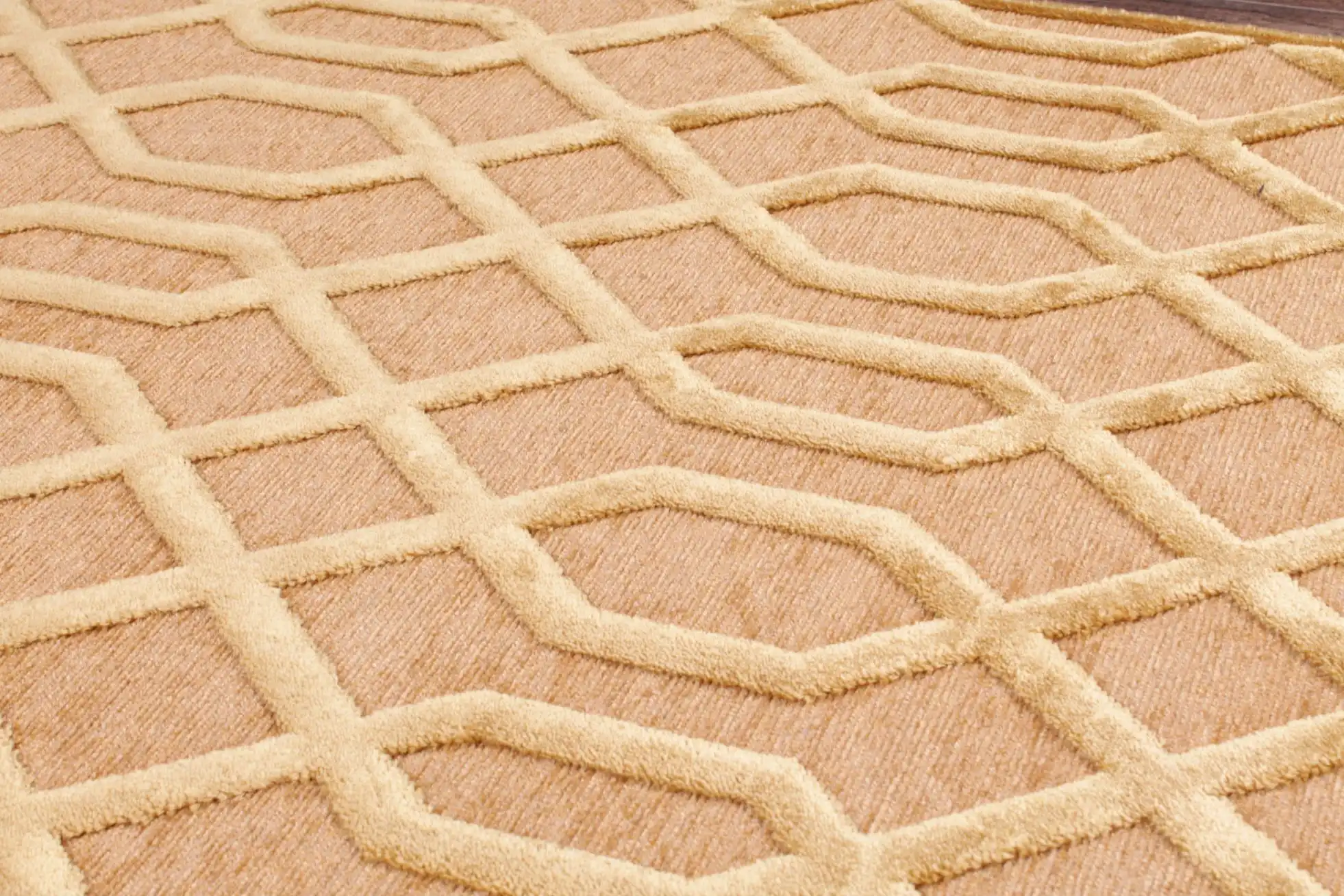Dimensions 625 Gold Rug - Image 3