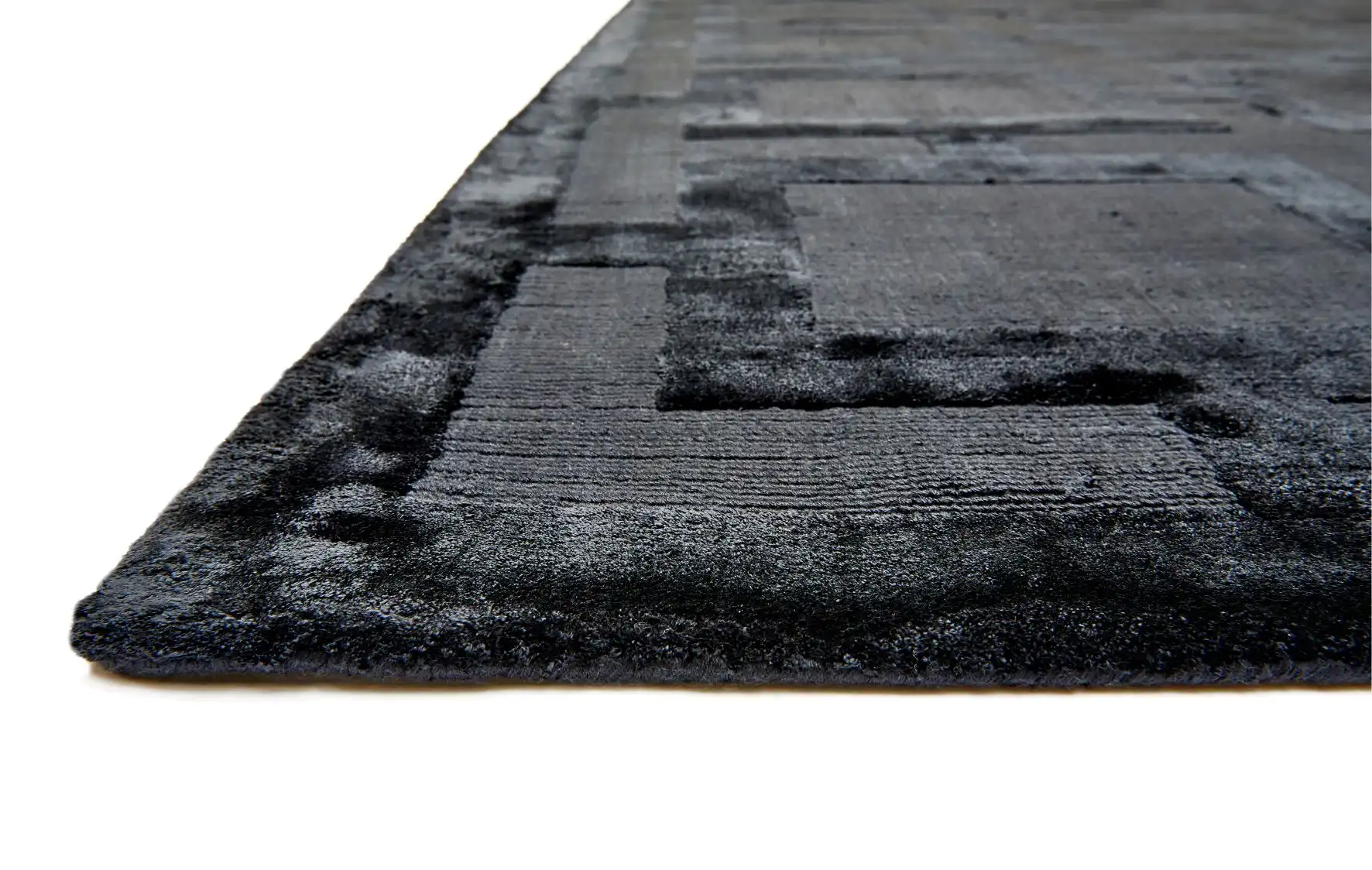 Eaton Black Rug - Image 3