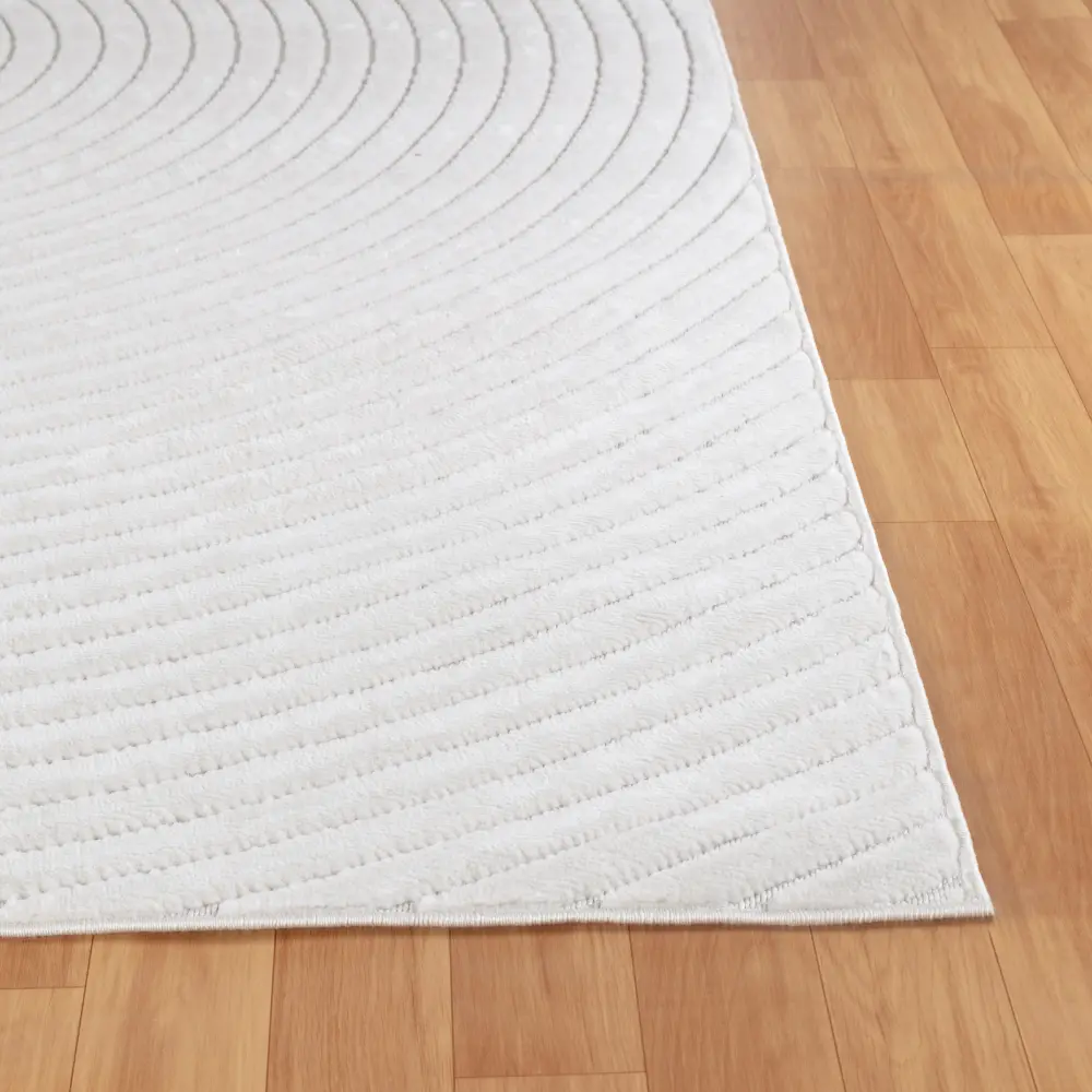 Emiko In- & Outdoor 3D High & Low Pile Textured White Rug - Image 3