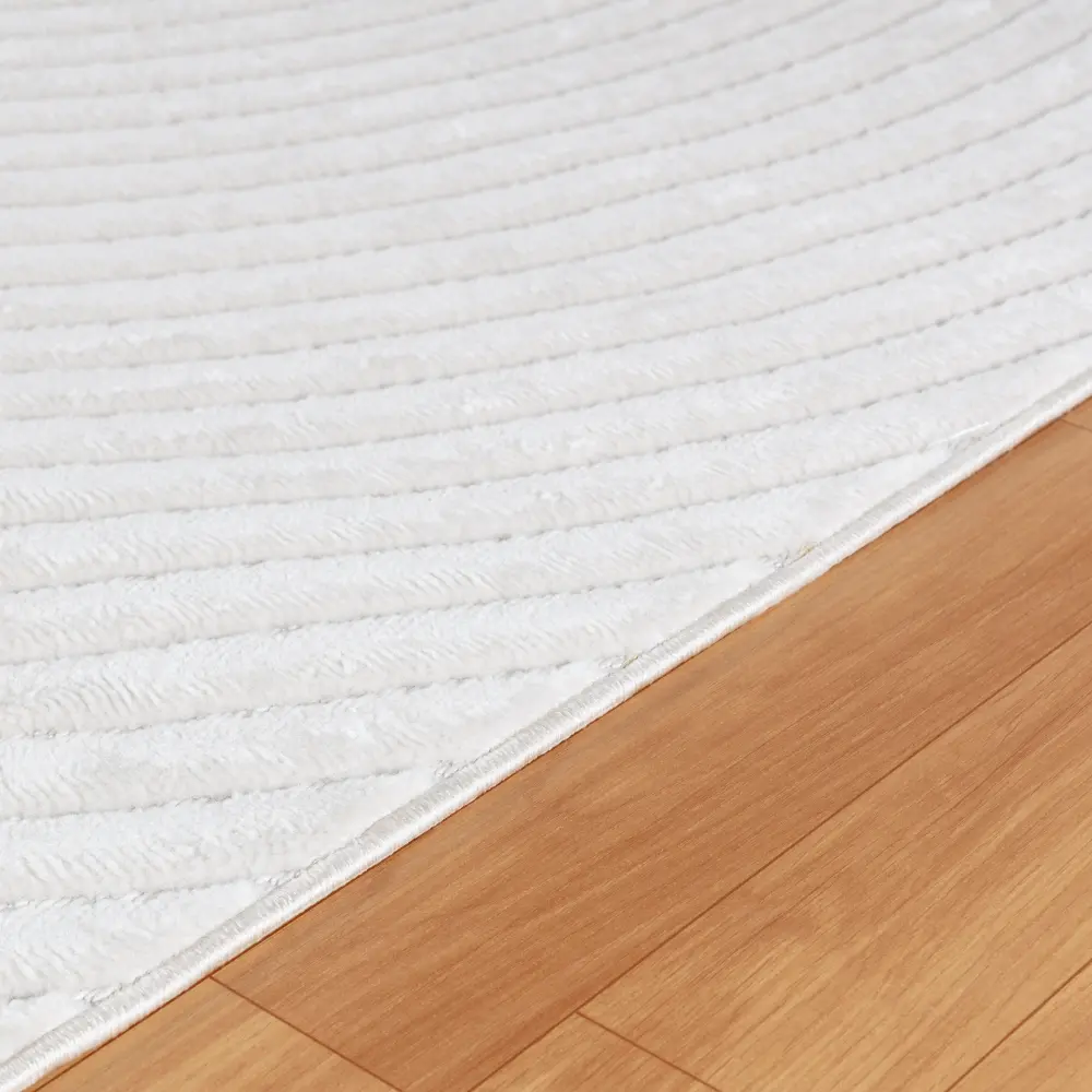 Emiko In- & Outdoor 3D High & Low Pile Textured White Rug - Image 7