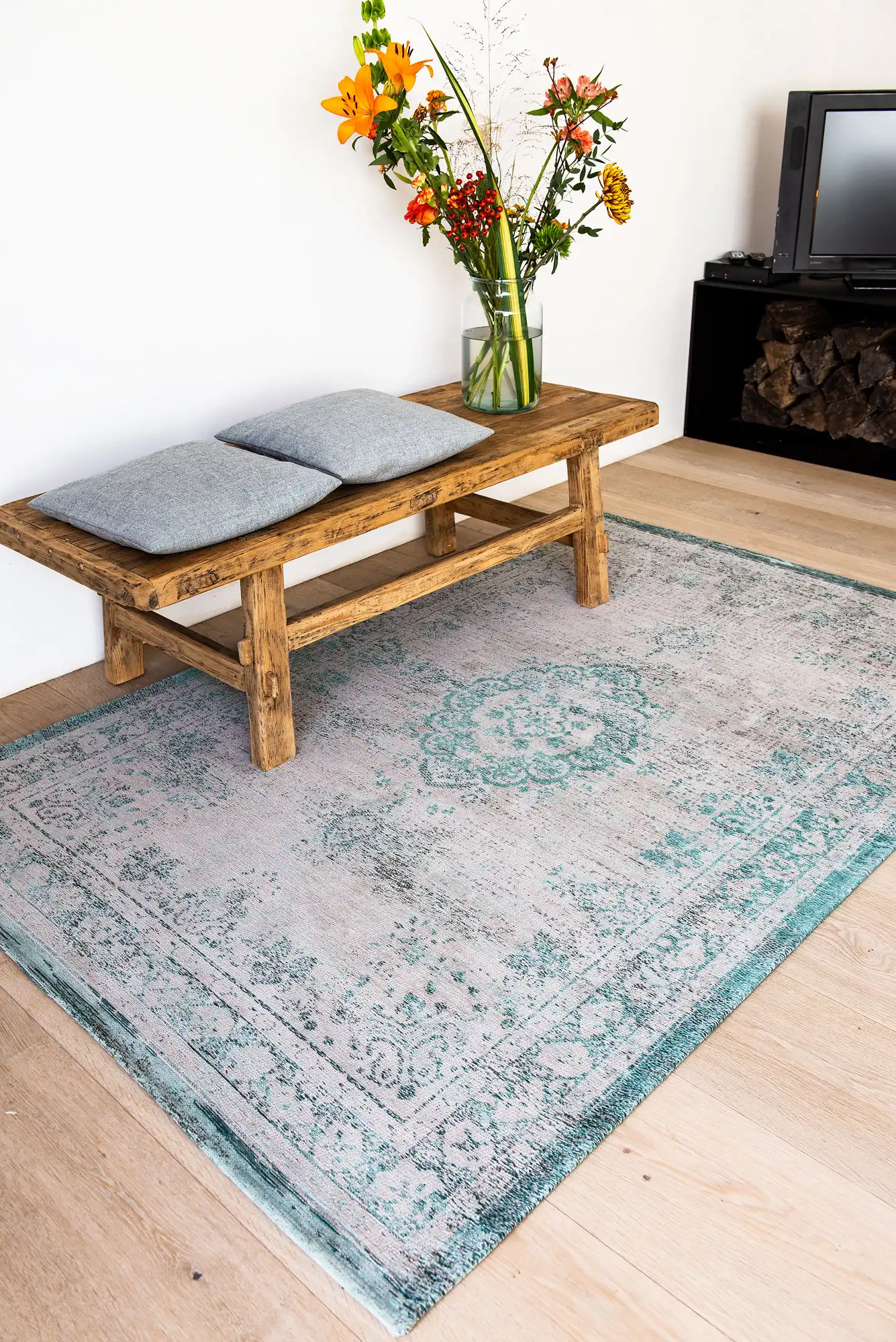 Fading World 8259 Jade Oyster Washable Rug