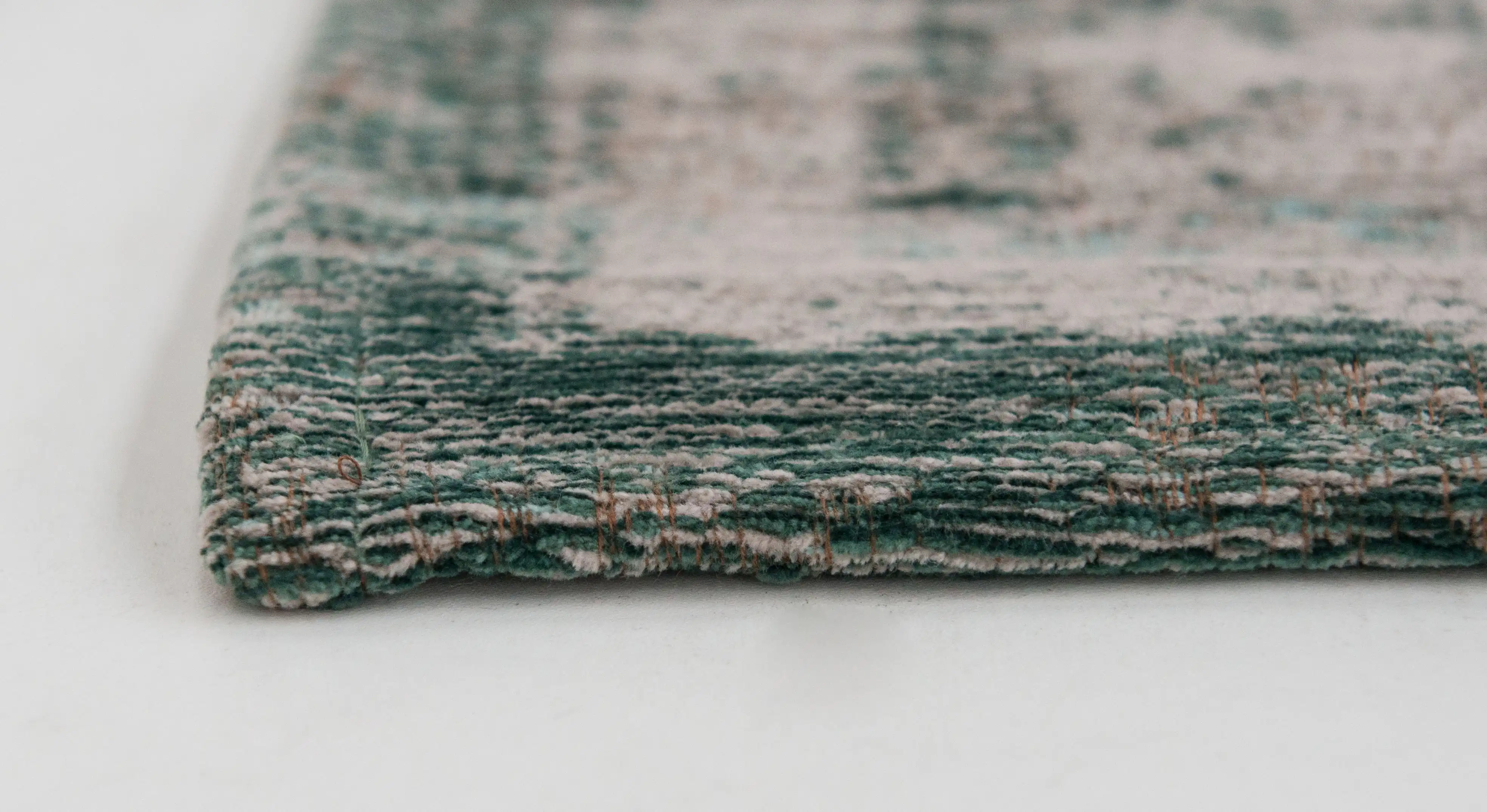 Fading World 8259 Jade Oyster Washable Rug - Image 5