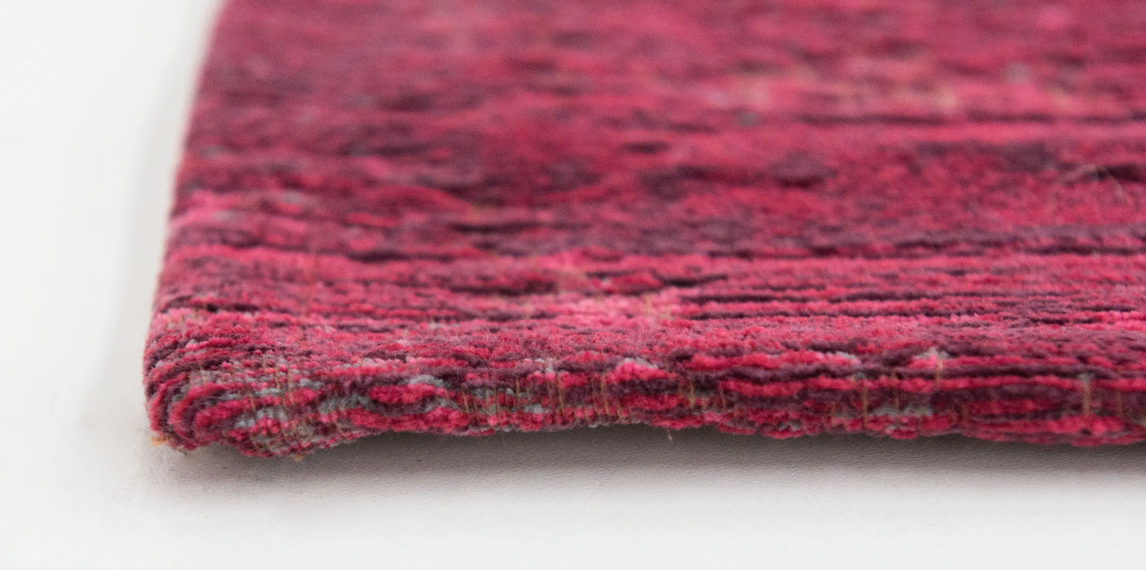 Fading World 8260 Scarlet Washable Rug - Image 6