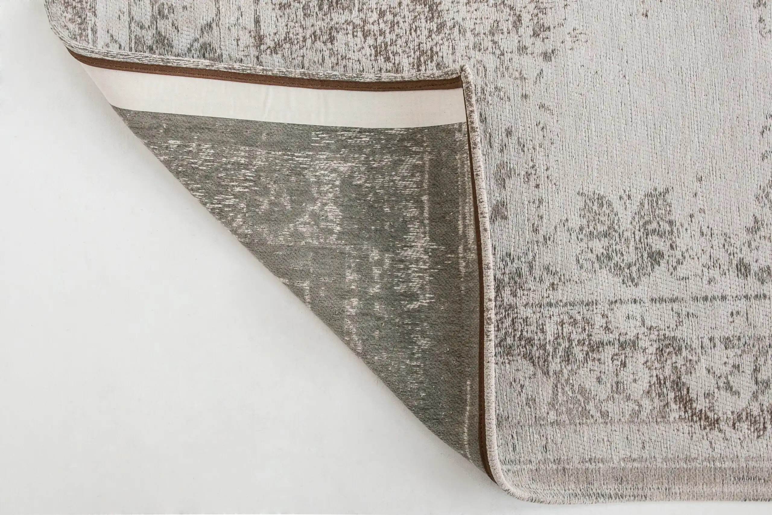 Fading World 8383 Salt & Pepper Washable Rug - Image 7