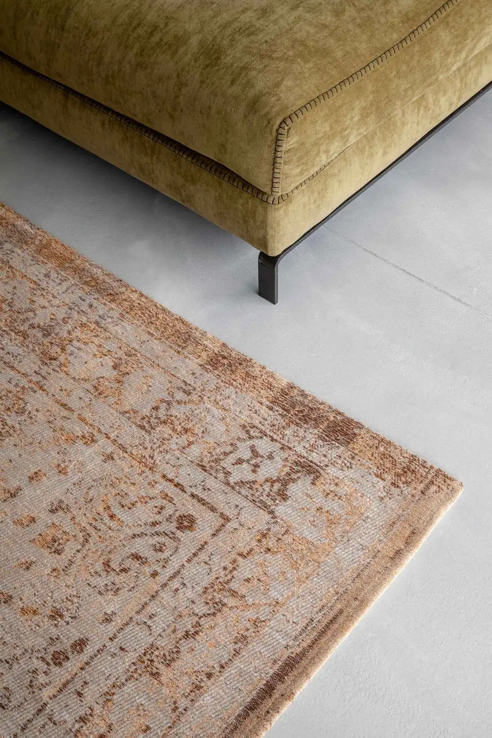 Fading World Medallion 9067 Salmon Washable Rug - Image 3