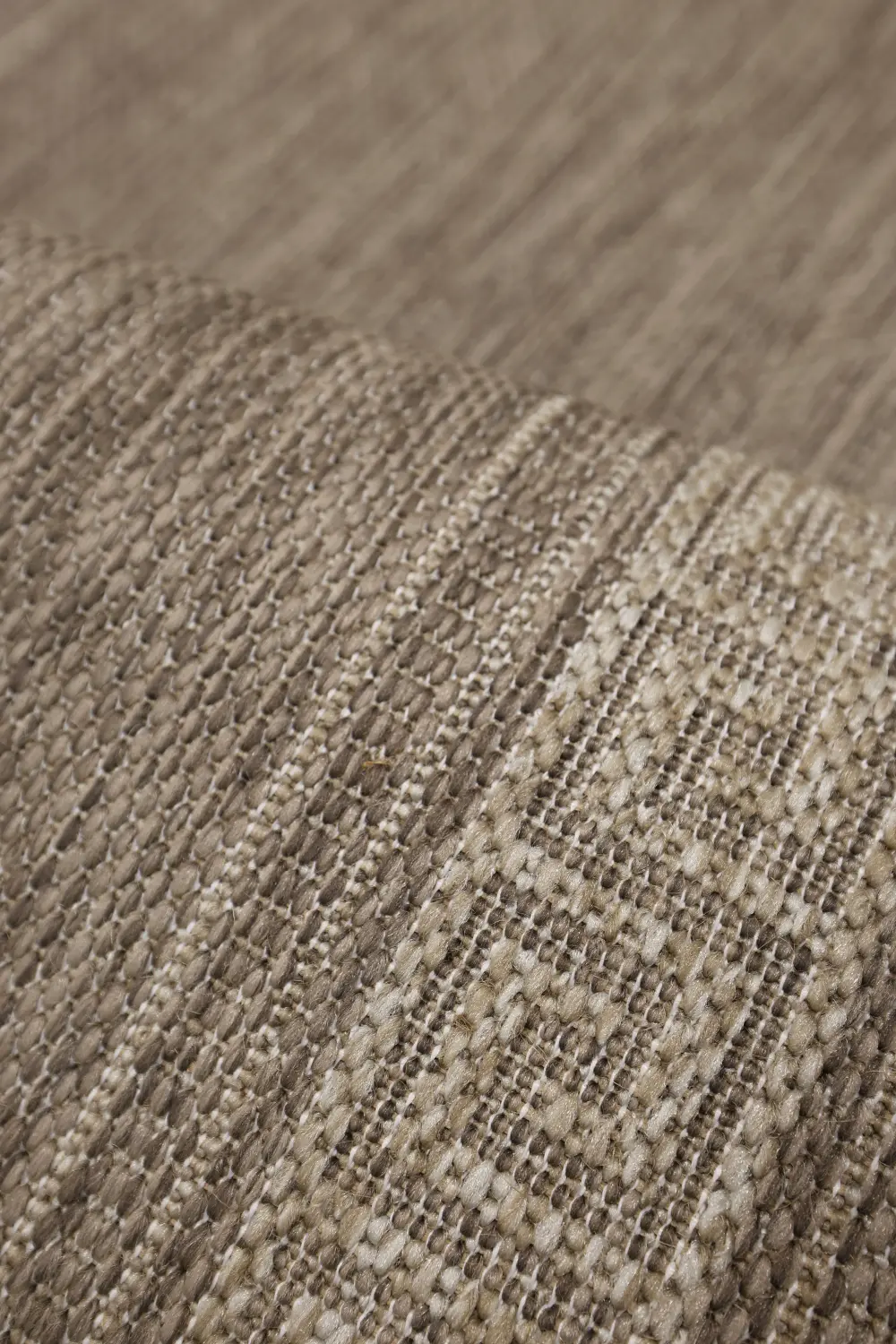 FLATWEAVE GEL Greek Key Latte - Image 5