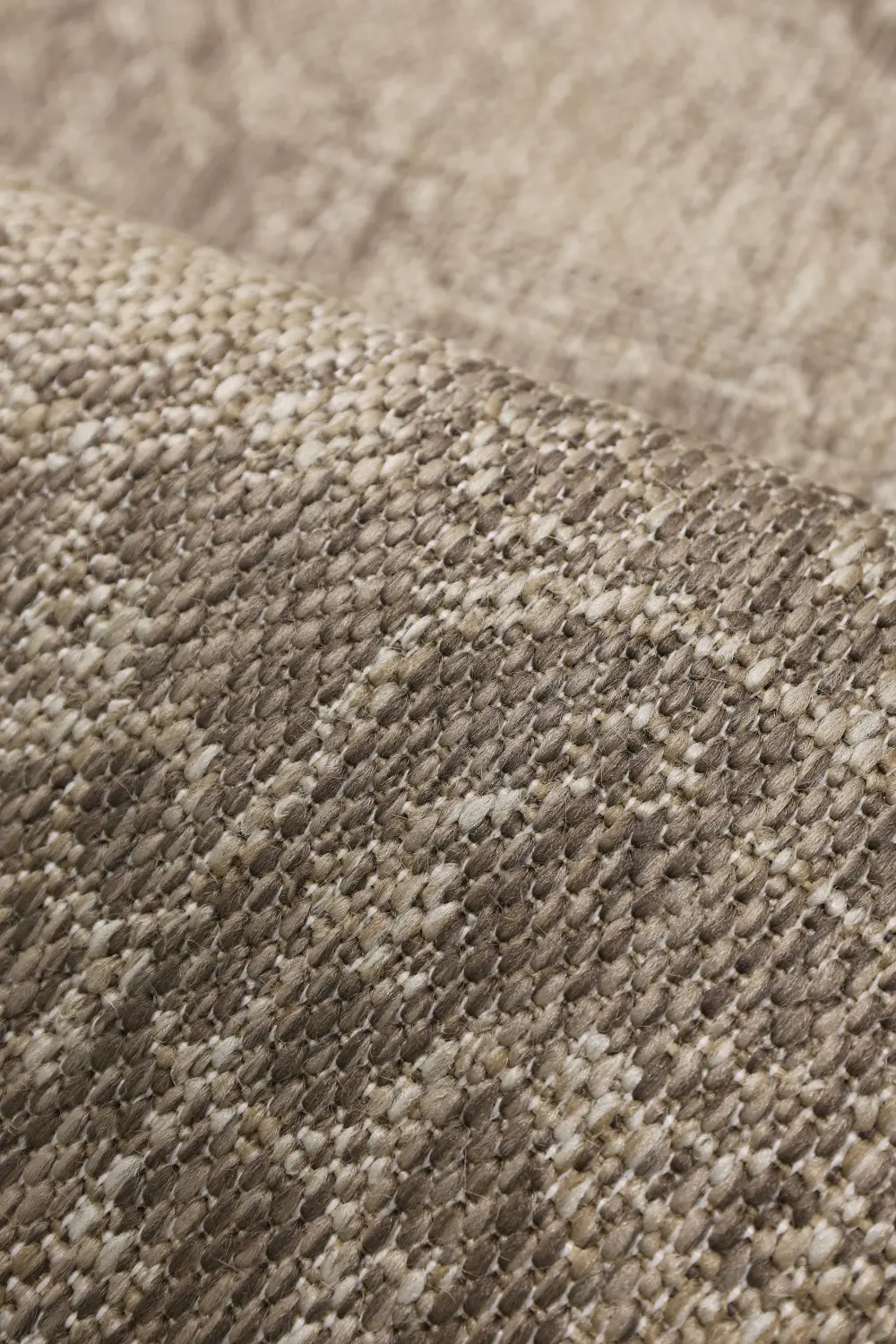 FLATWEAVE GEL Medallion Latte - Image 5