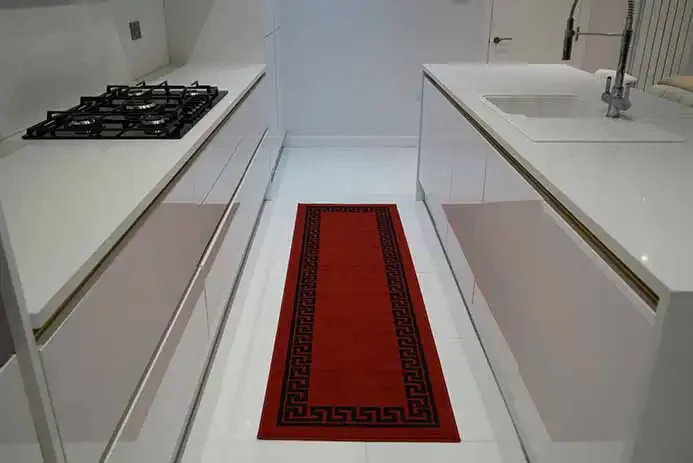 Washable Gel-Back Havana 413 Red Black Rug - Image 4
