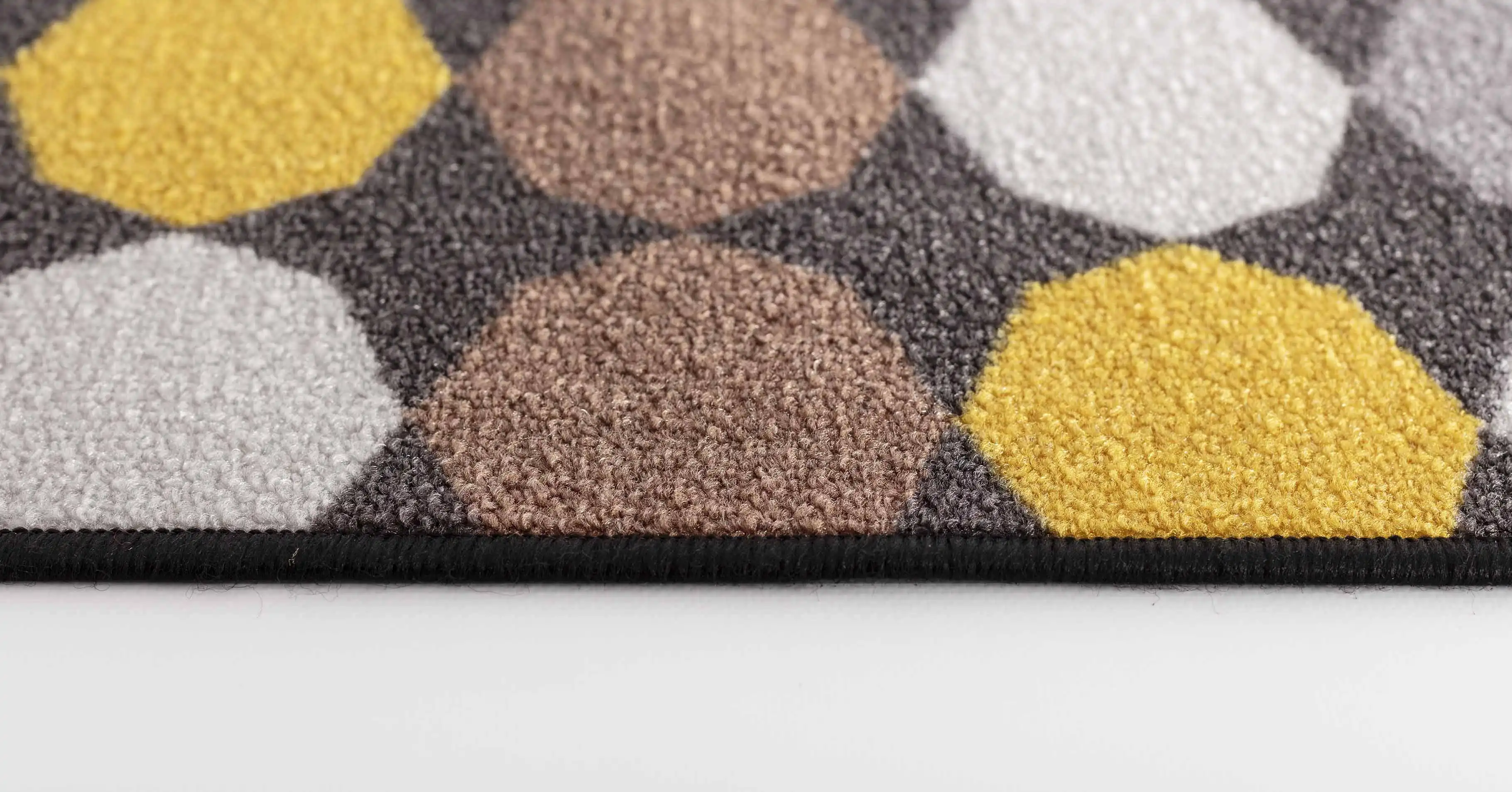 Washable Gel-Back Havana Oval Gold Rug - Image 4