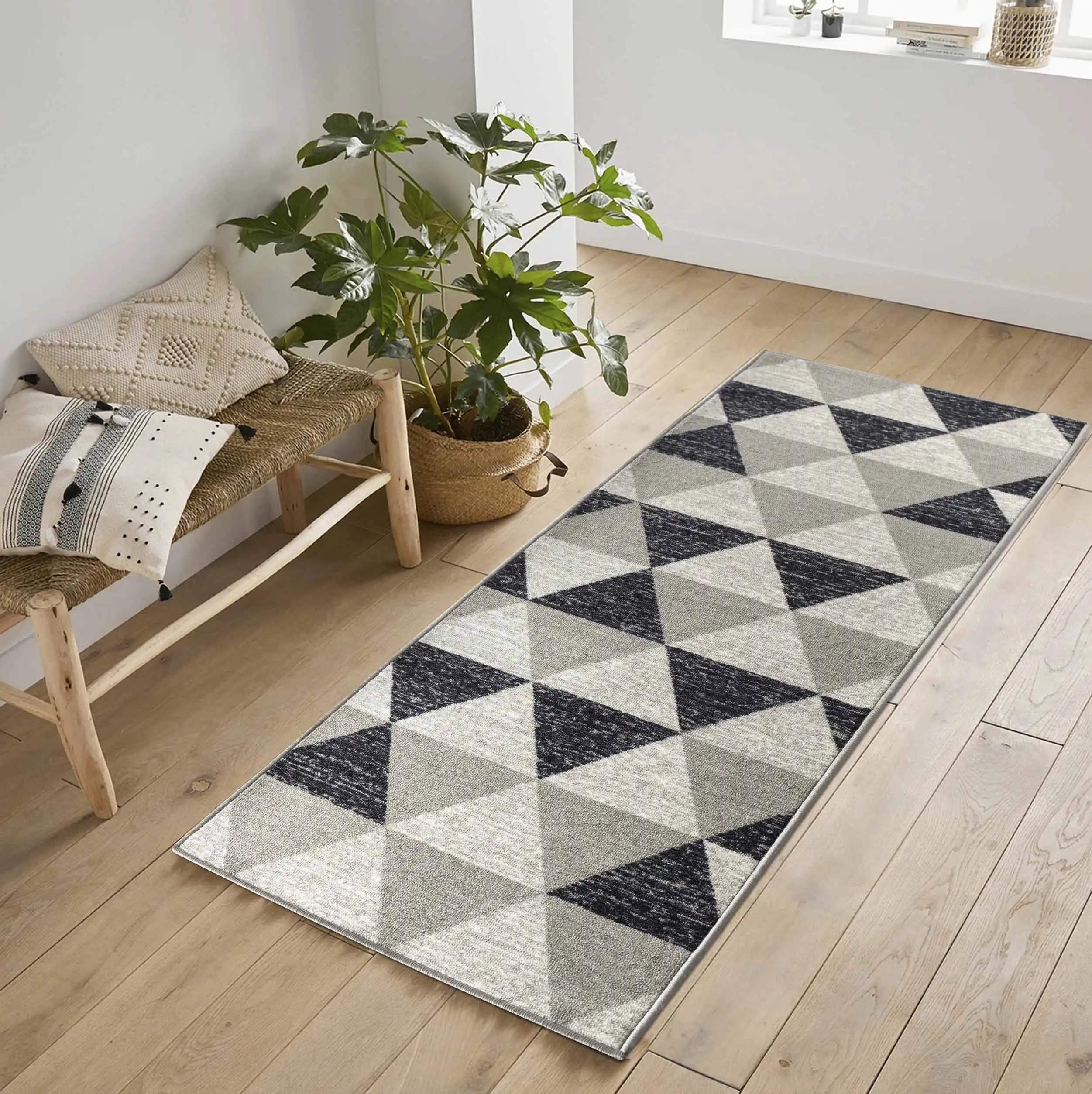 Washable Gel-Back Havana Triangle Grey Rug - Image 4