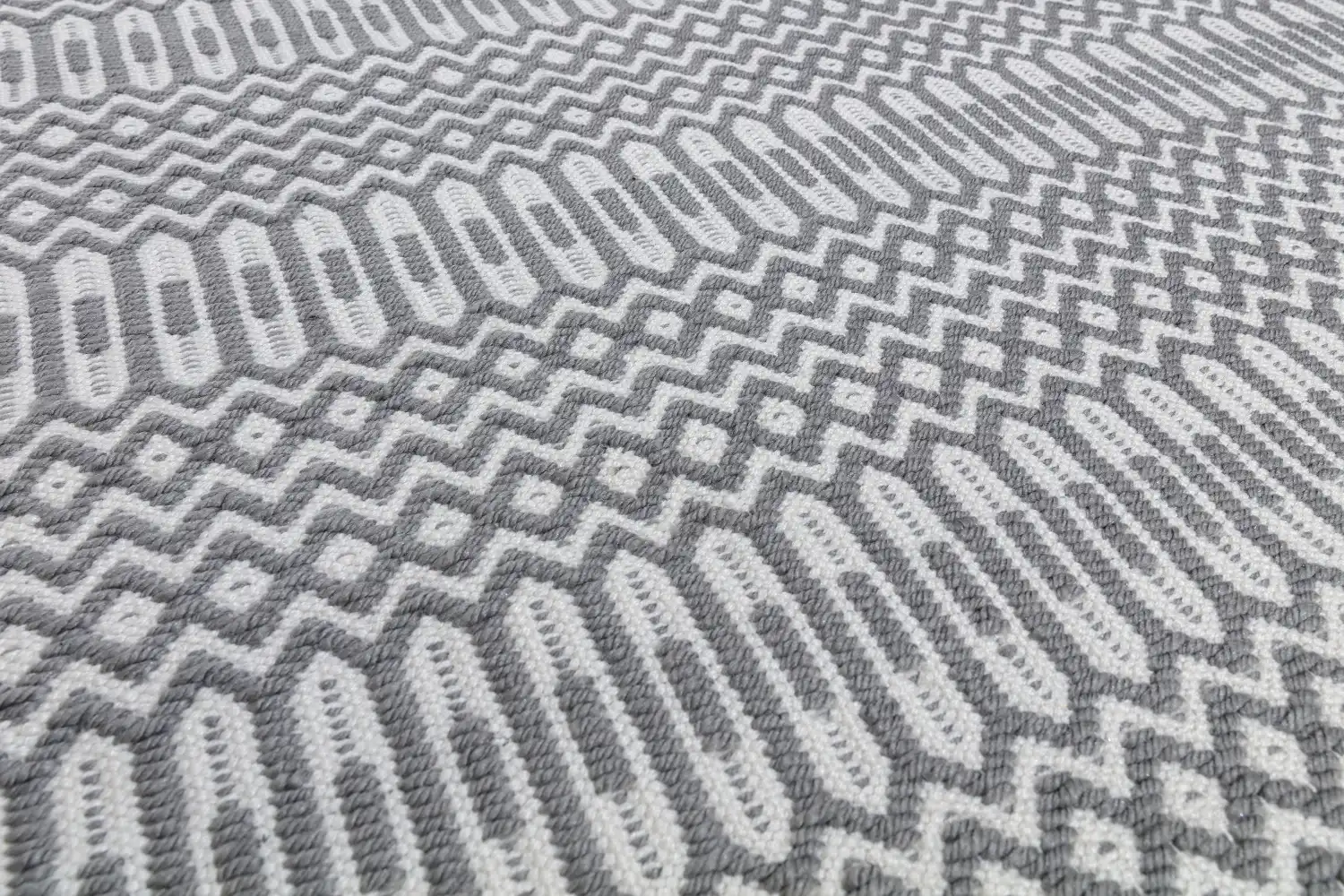 Halsey Grey Rug - Image 4