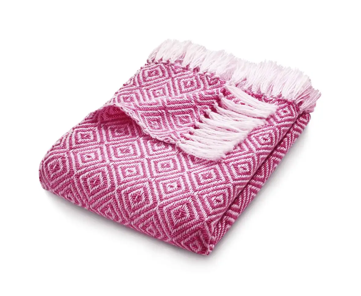 Hug Woven Diamond Coral Pink Rug - Image 3