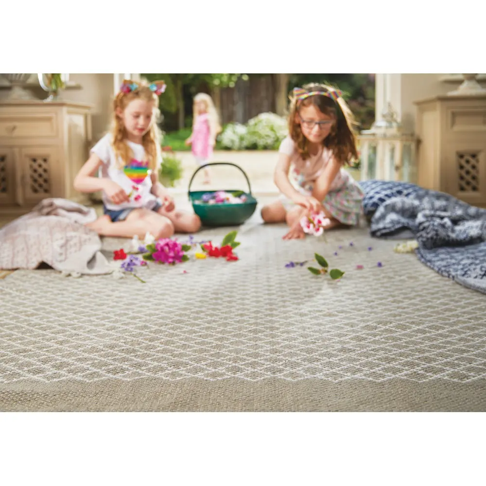 Hug Woven Trellis Natural Rug - Image 4