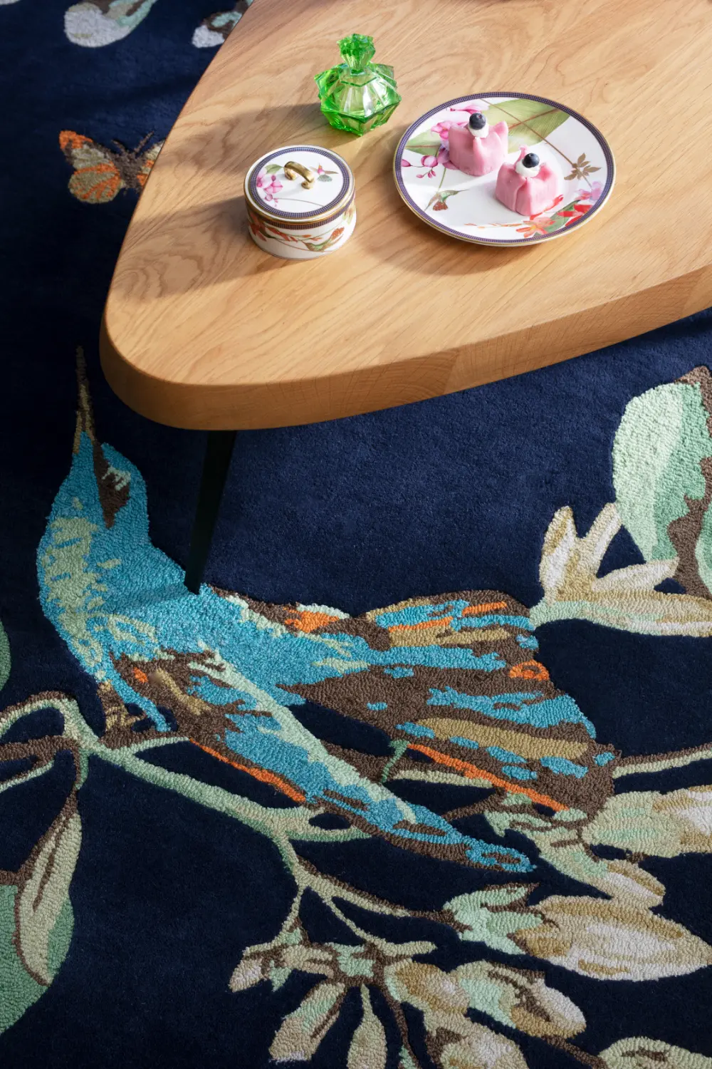 Hummingbird Wedgwood Navy 037818 Rug - Image 3