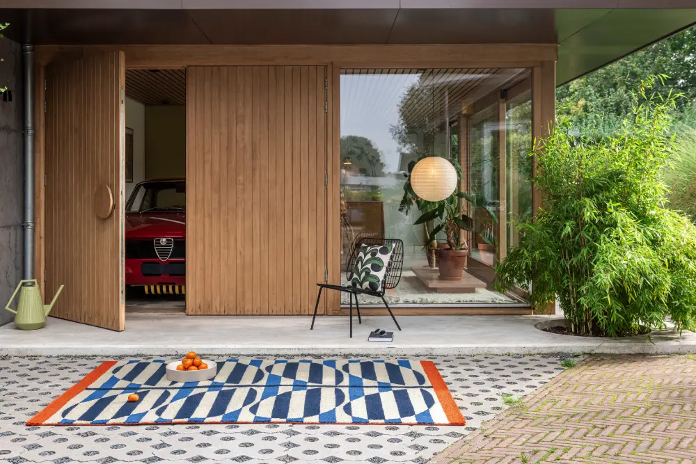 In-Outdoor Orla Kiely Stripy Stem Azure outdoor 464308 Rug - Image 3