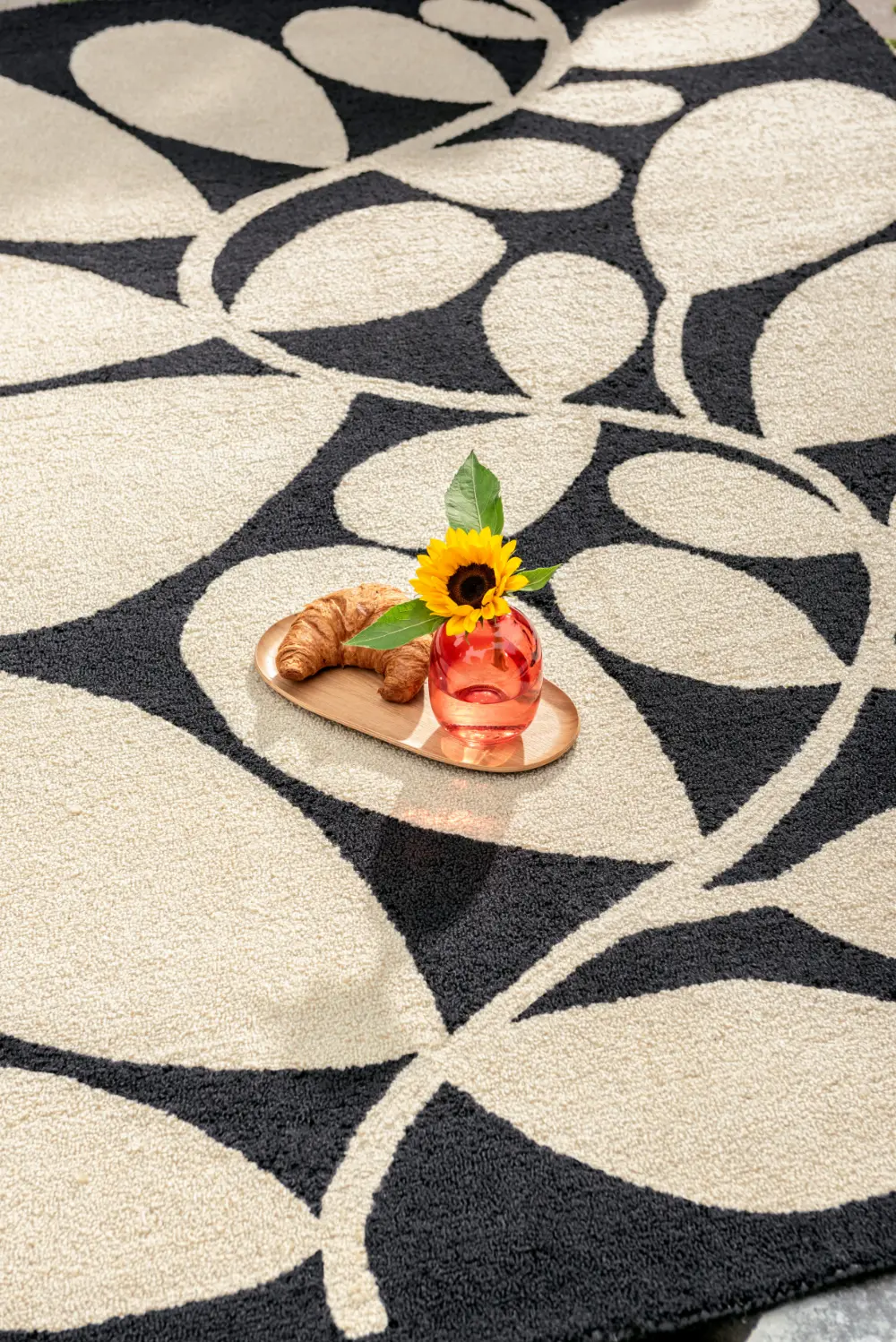 In-Outdoor Orla Kiely Sycamore Black outdoor 464205 Rug - Image 2