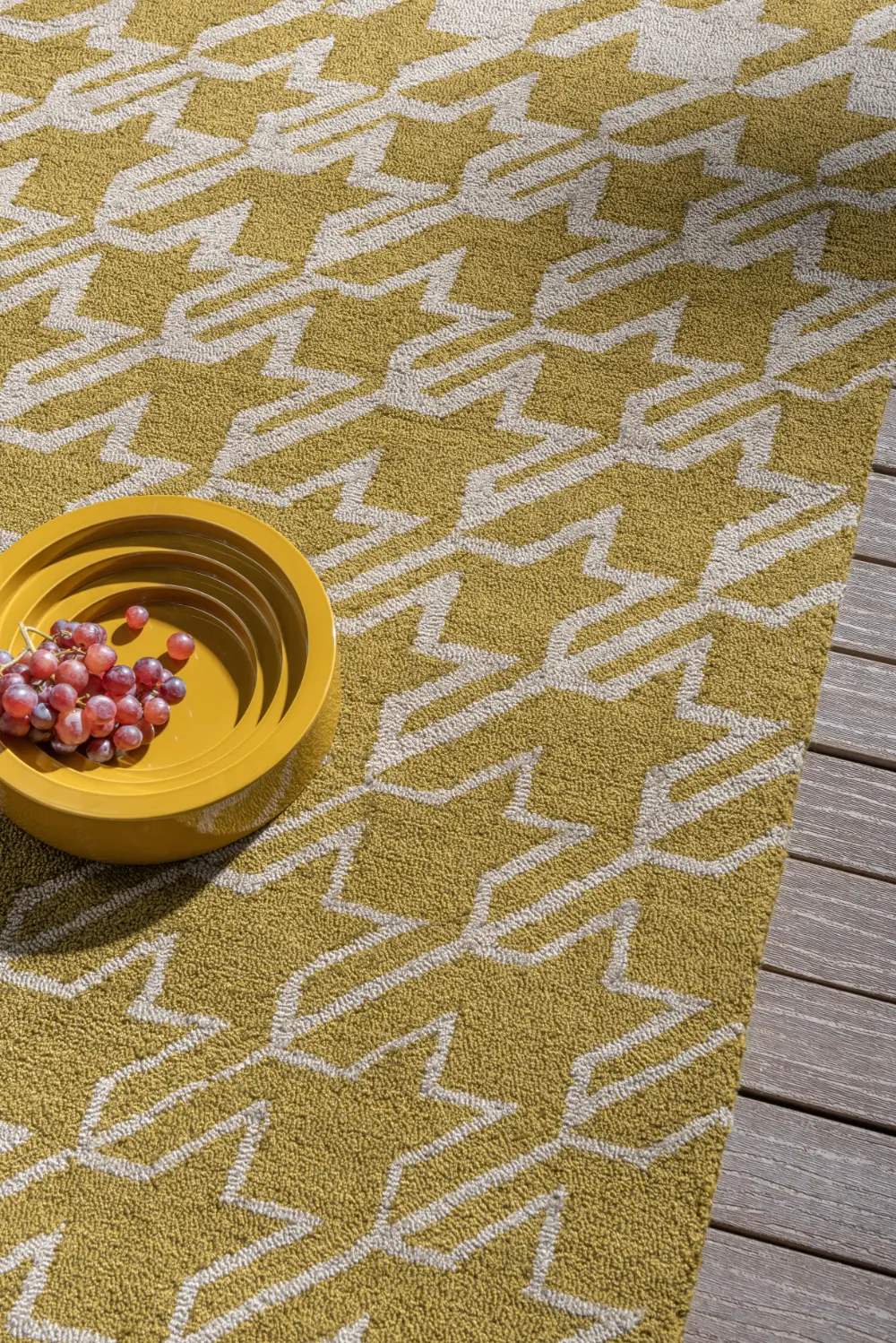 In-Outdoor Ted Baker Houndstooth Mustard outdoor 455706 Rug - Image 2