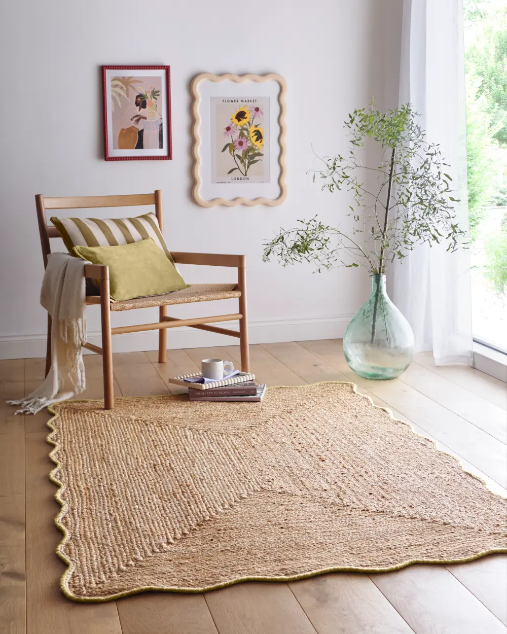 Jute Scalloped Edge Yellow