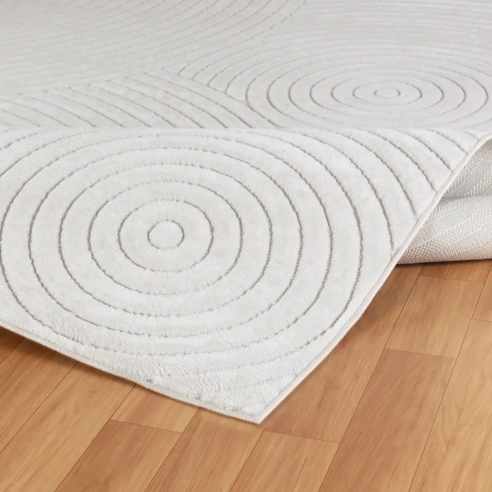 Koana In- & Outdoor 3D High & Low Pile Textured White Rug - Image 8