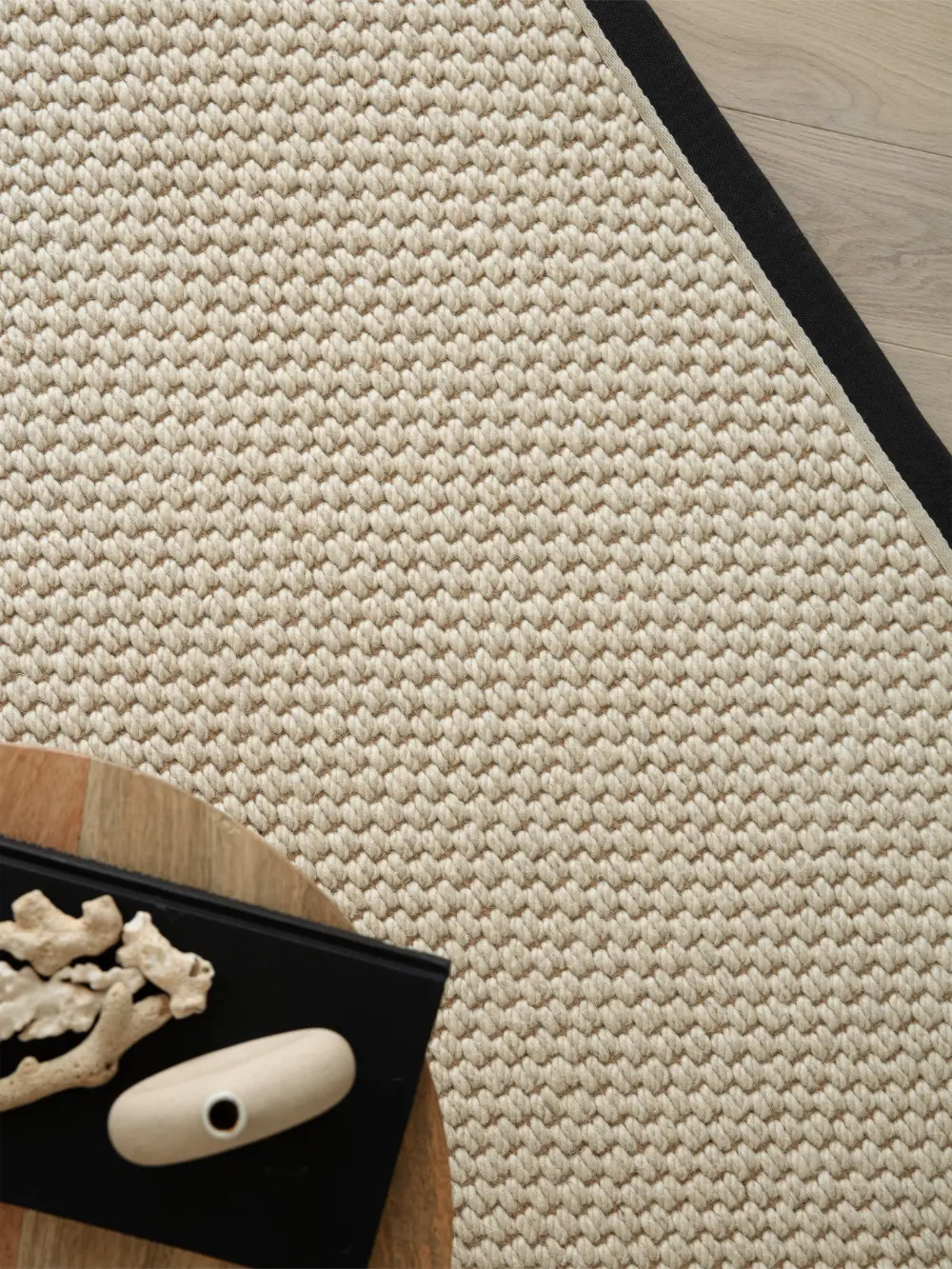 Korra Double Loop Charcoal Cream - Image 3
