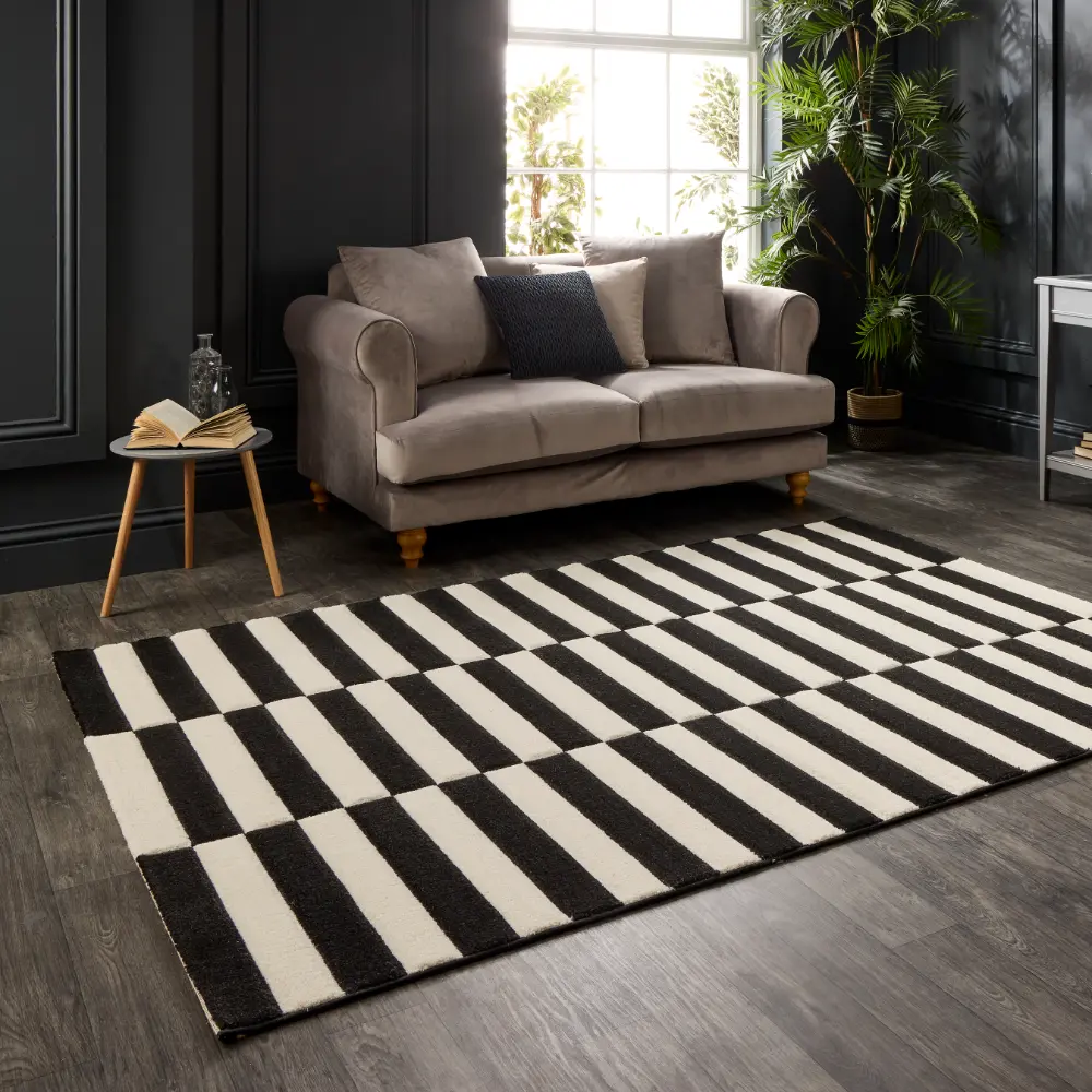 Laurence Llewelyn-Bowen Dolce Vita Black/White - Image 2