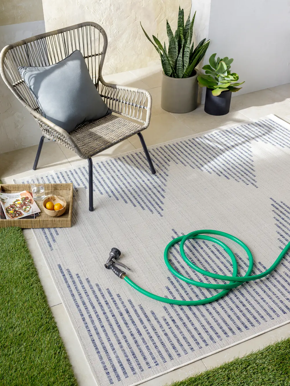 Ligaia In- & Outdoor Global Dark Blue Rug - Image 5